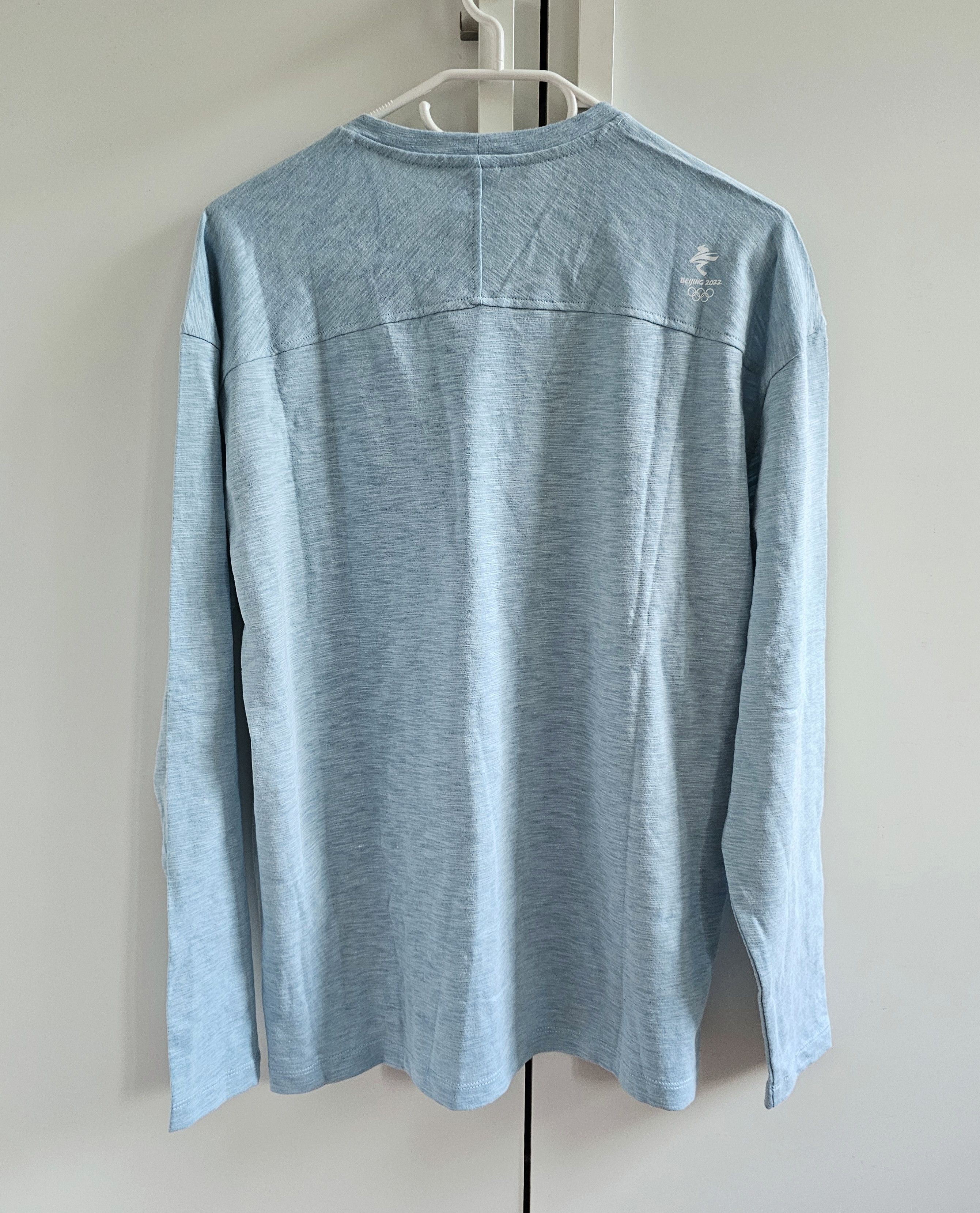 Other New long sleeve T-shirt Winter Olimpic in Tokyo M blue Size US M / EU 48-50 / 2 - 9 Thumbnail