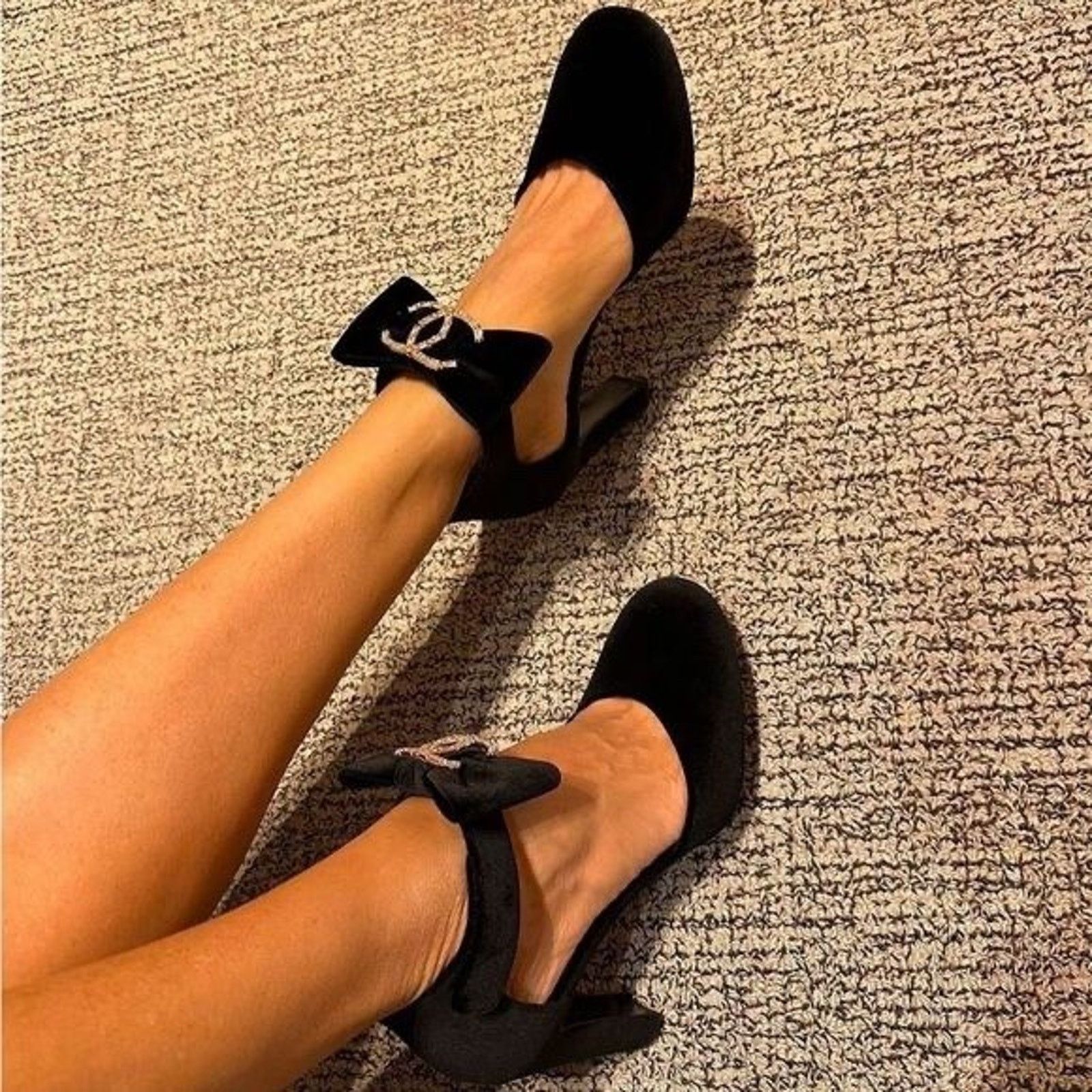 Chanel Chanel 24K Black Velvet Crystal CC Logo Mary Jane Pump 42 Size US 11 / IT 41 - 7 Thumbnail