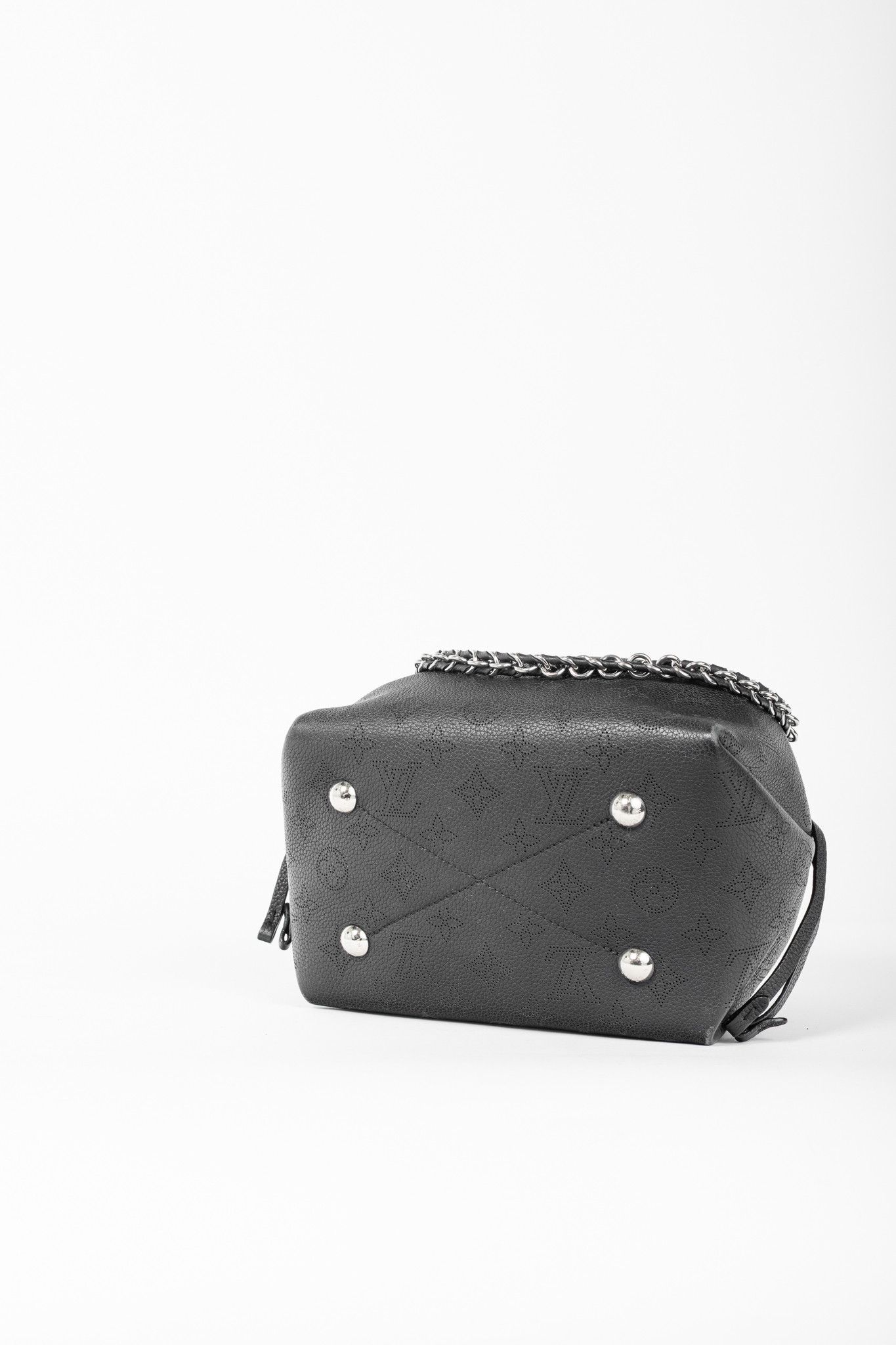 Louis Vuitton Louis Vuitton Bella Black Mahina Leather Bucket Bag Size ONE SIZE - 5 Thumbnail