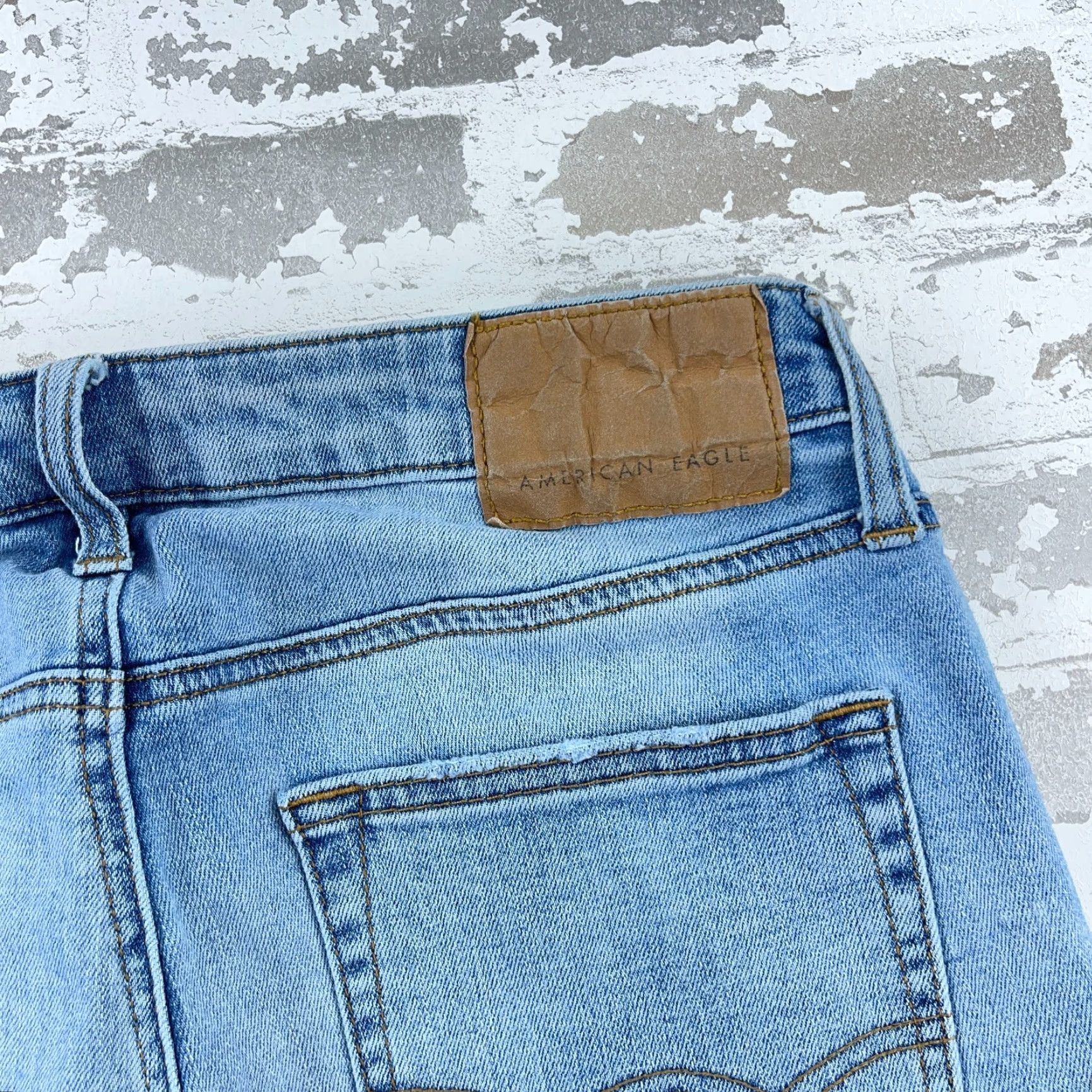 American Eagle Outfitters American Eagle Outfitters Jeans Men 30x30 Slim Straight Leg Blue Denim 5-Pocket Belt Loops Distressed? No. Classic Skater Preppy - 90s Modern N/A Size US 30 / EU 46 - 7 Thumbnail