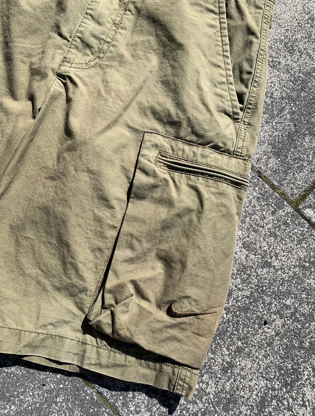 Other 🔥NIKE VINTAGE CARGO SHORTS Size US 30 / EU 46 - 6 Thumbnail