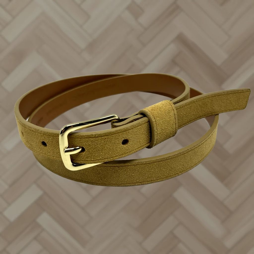 Banana Republic Banana Republic Belt Women M Beige Skinny Suede Leather Cow Buckle Regular 3/4" Width Size ONE SIZE - 1 Thumbnail