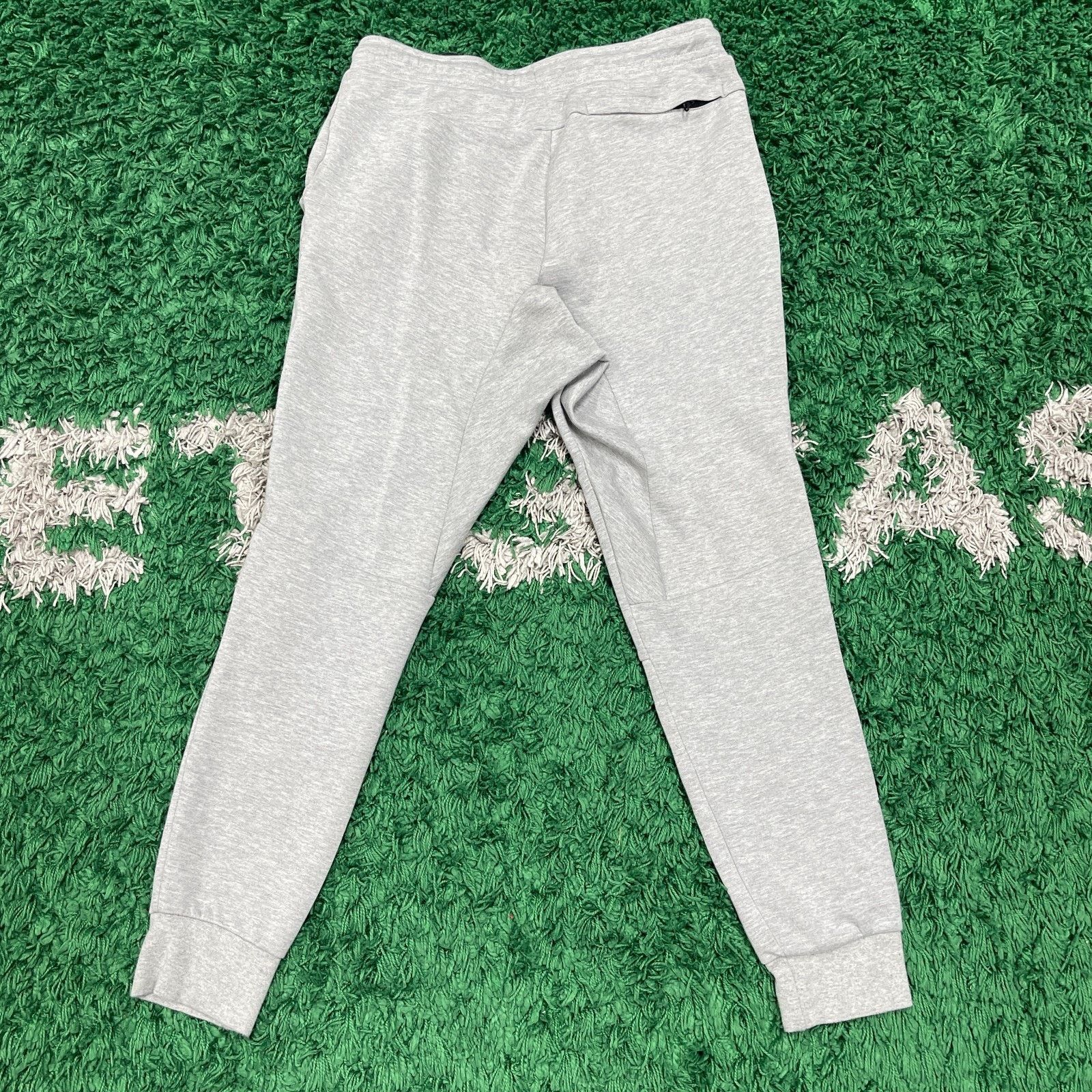 Nike Nike Sportswear Tech Fleece joggers Sweatpants size Medium Size US 30 / EU 46 - 7 Thumbnail