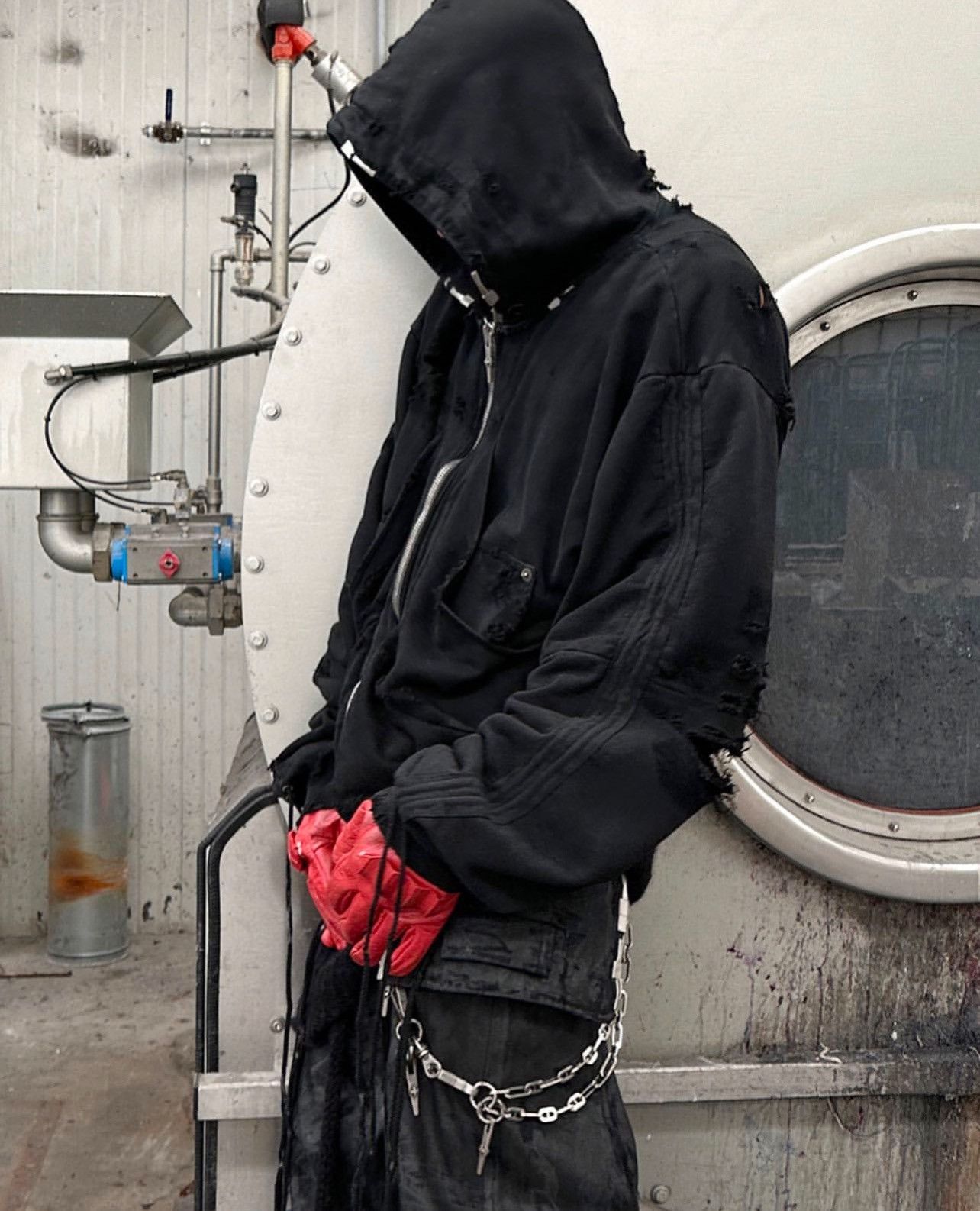 SHINE LUXURY 《SLURP HIGH》SHINE LUXURY “GOLUCIDA”ZIPPER CARGO HOODIE Size US L / EU 52-54 / 3 - 18 Thumbnail
