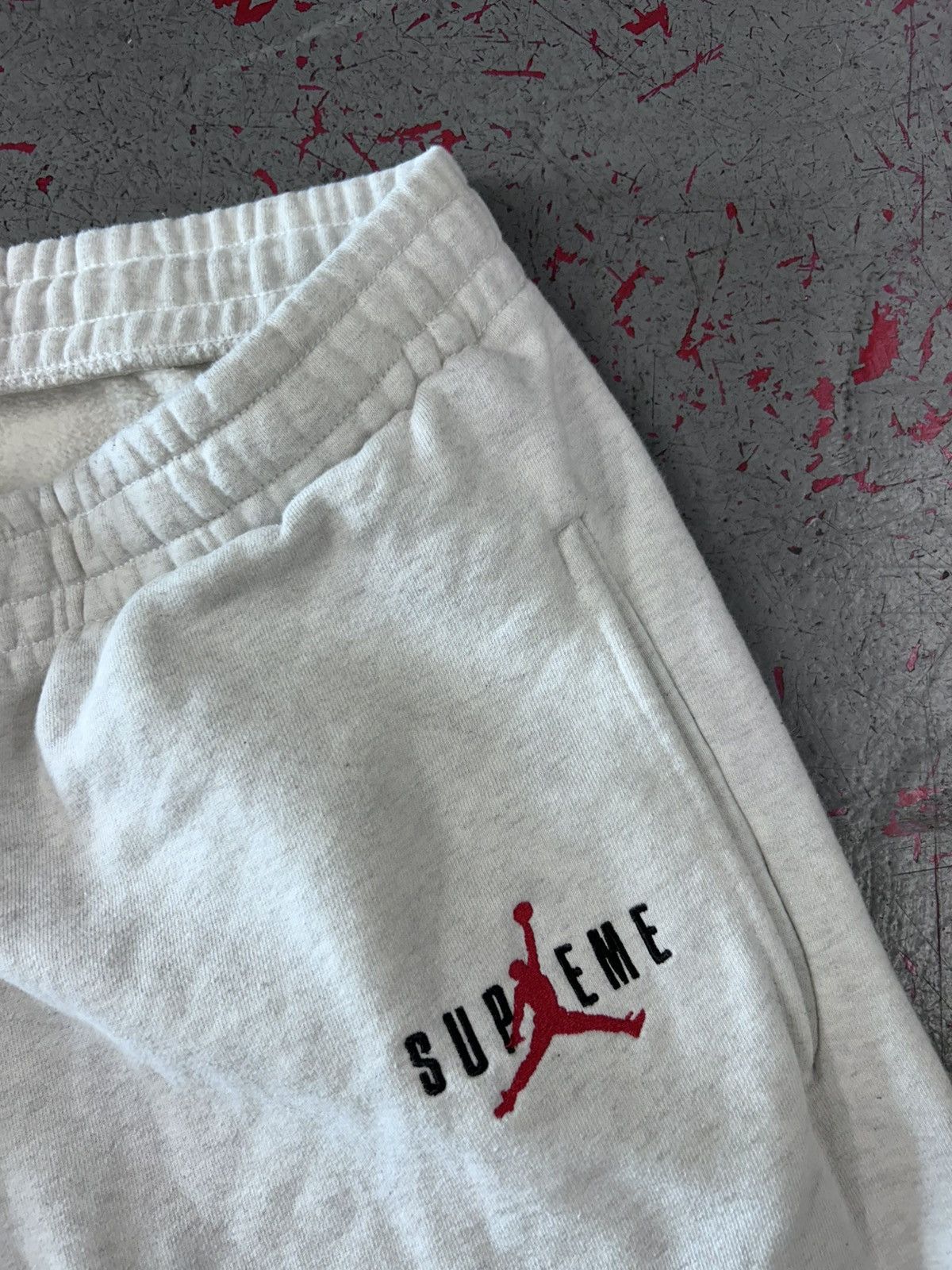 Supreme Supreme Jordan Sweatpant (FW24) Size Large Size US 32 / EU 48 - 2 Thumbnail