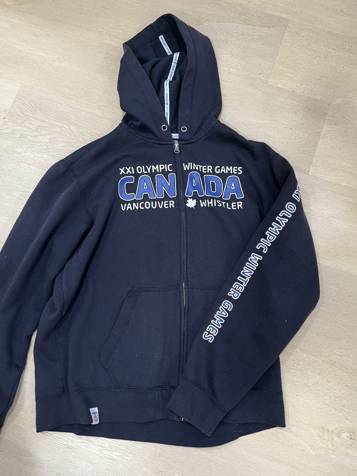 Vintage Vintage Olympics Canada Vancouver 2010 Winter Games Hoodie Size US S / EU 44-46 / 1 - 1 Thumbnail