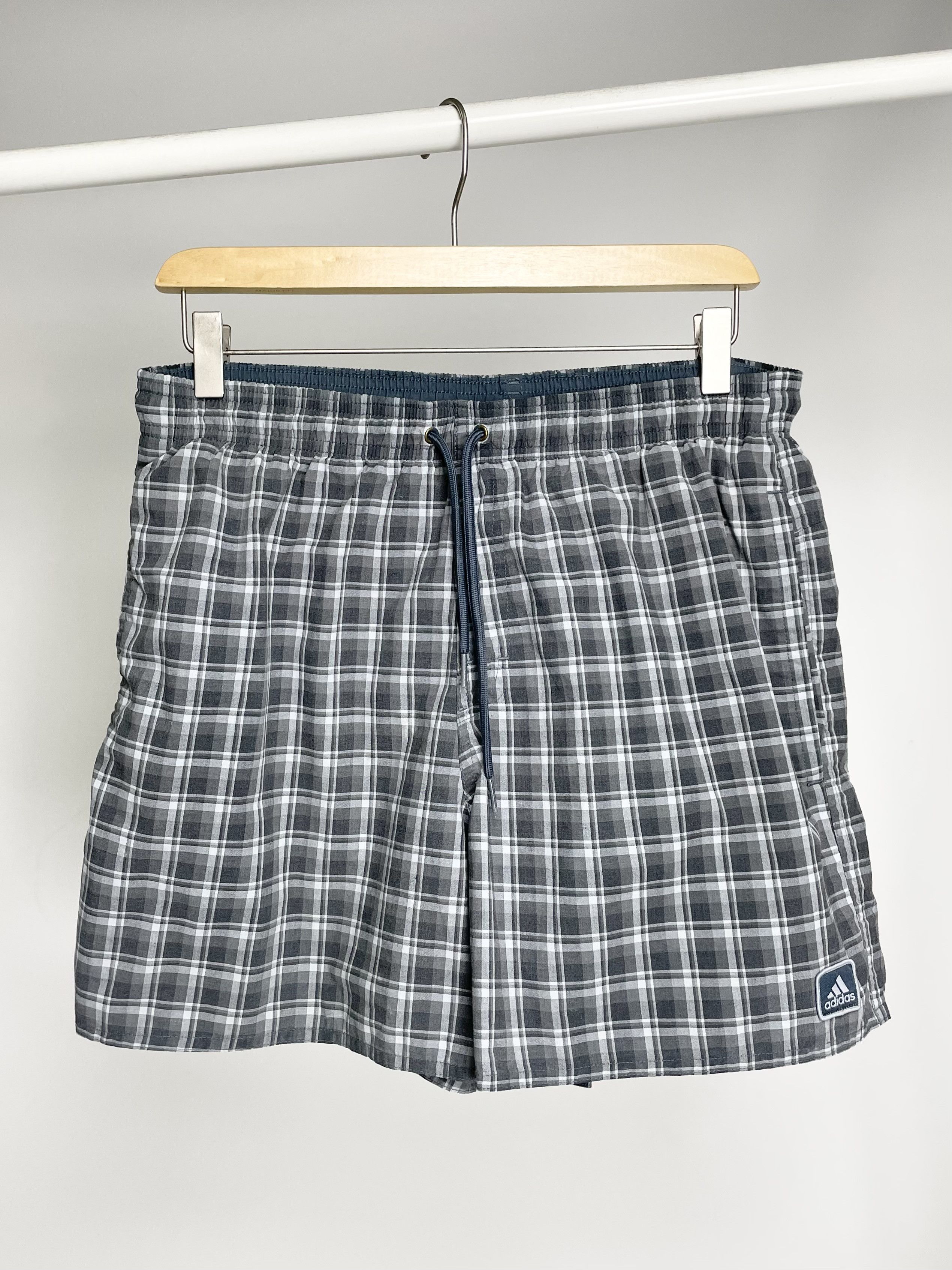 Adidas Adidas Vintage Checkered Plaid Gray White Nylon Beach Shorts Size US 32 / EU 48 - 4 Thumbnail