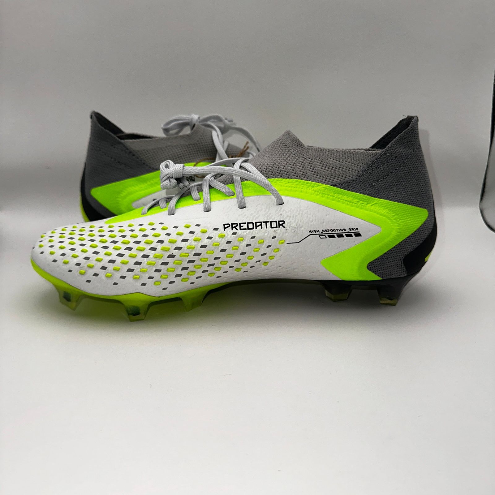 Adidas Adidas Predator Accuracy .1 Men sz 7 Soccer Cleats White Grn Size US 7 / EU 40 - 4 Thumbnail