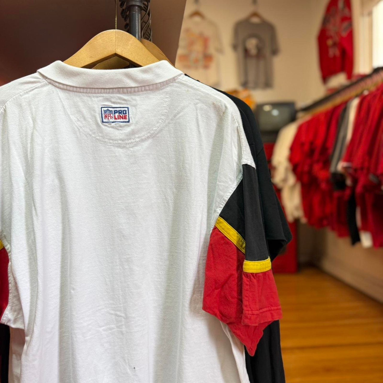 NFL × Vintage Vintage 90s Kansas City Chiefs NFL Polo Shirt Size US XXL / EU 58 / 5 - 2 Thumbnail