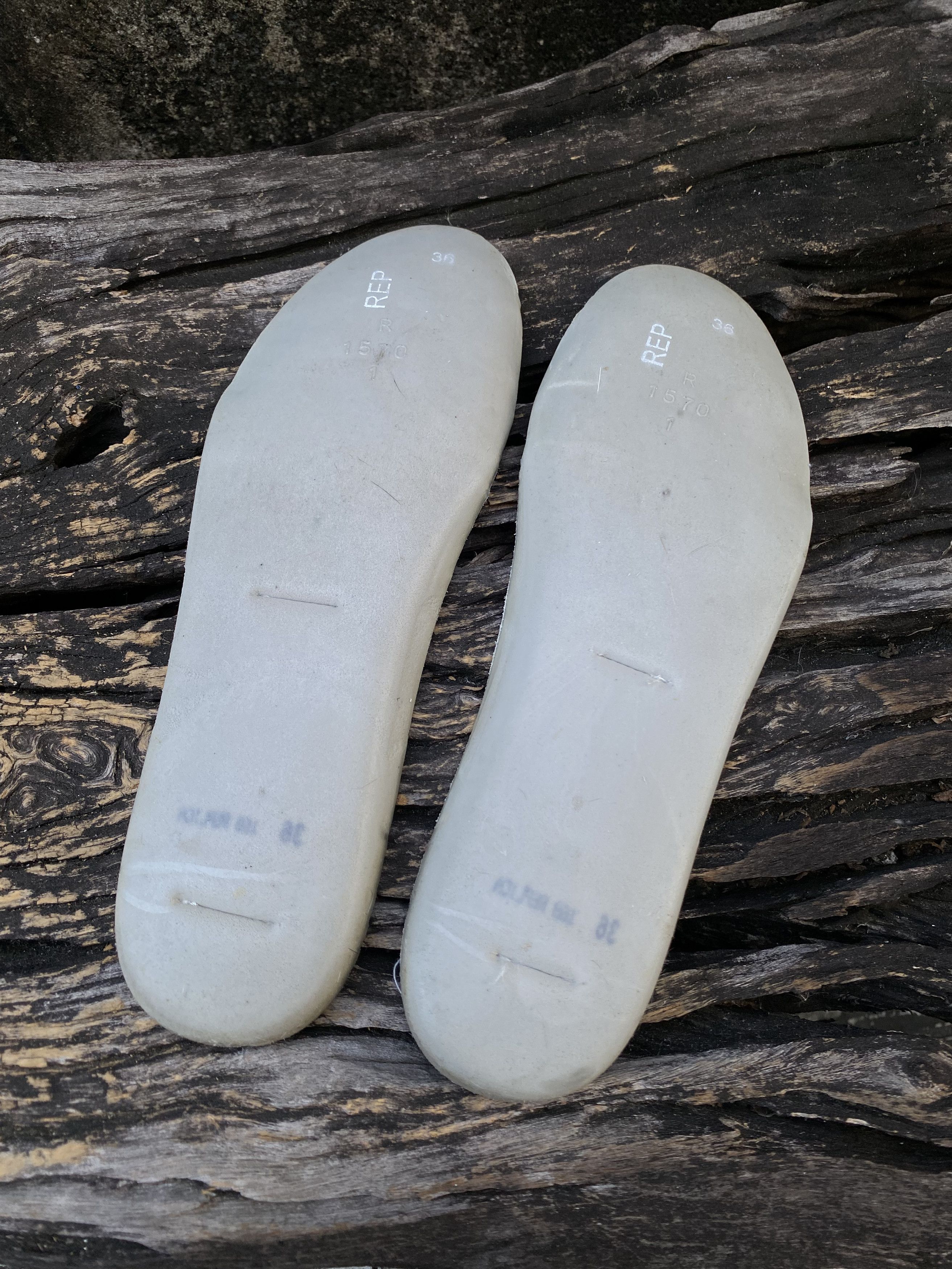 Maison Margiela Maison Margiela Replica GAT Sneakers EU36 White Size US 6 / IT 36 - 9 Thumbnail
