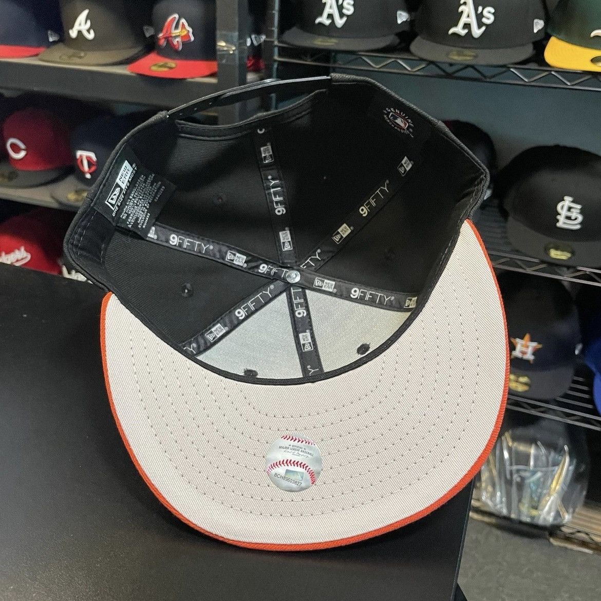 MLB × New Era San Francisco Giants 9FIFTY Snapback Cap Size ONE SIZE - 6 Thumbnail