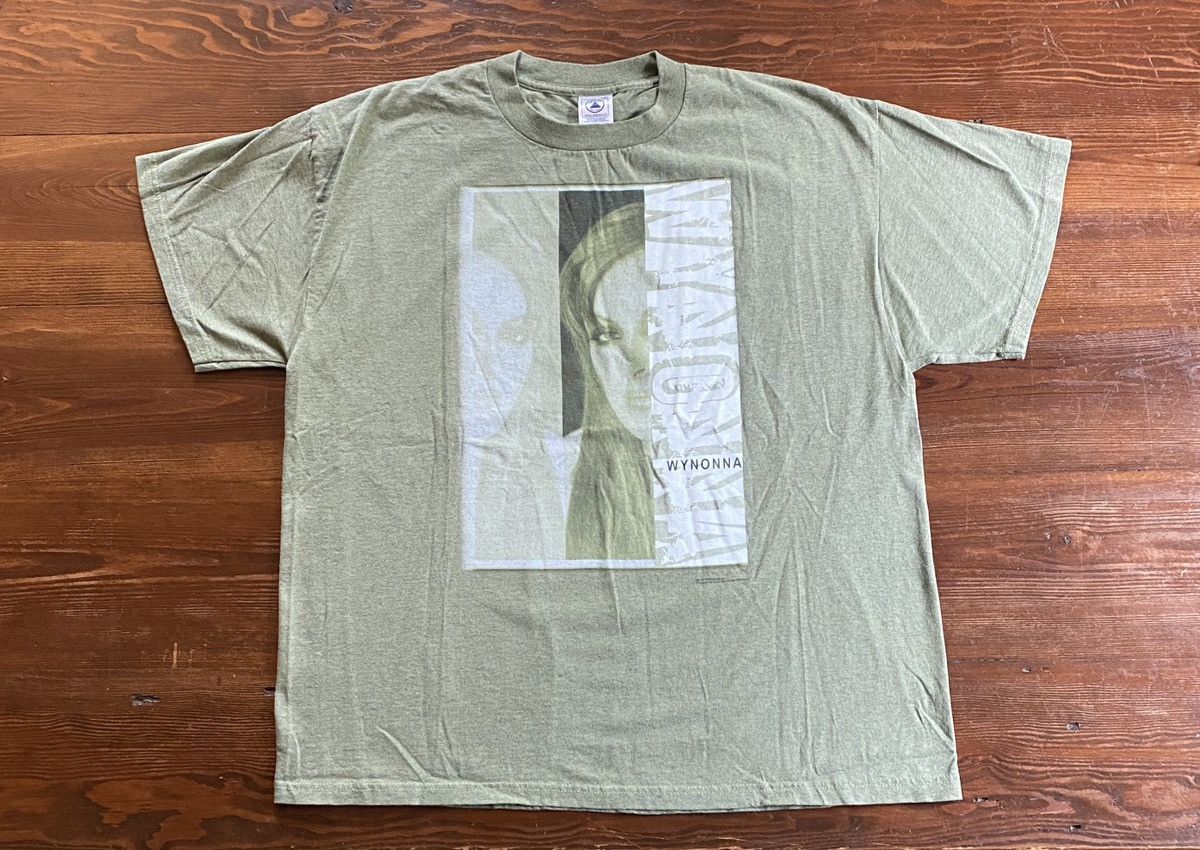 image of Vintage 2001 Wynonna Judd Delta Tour Tee in Green, Men's (Size XL)