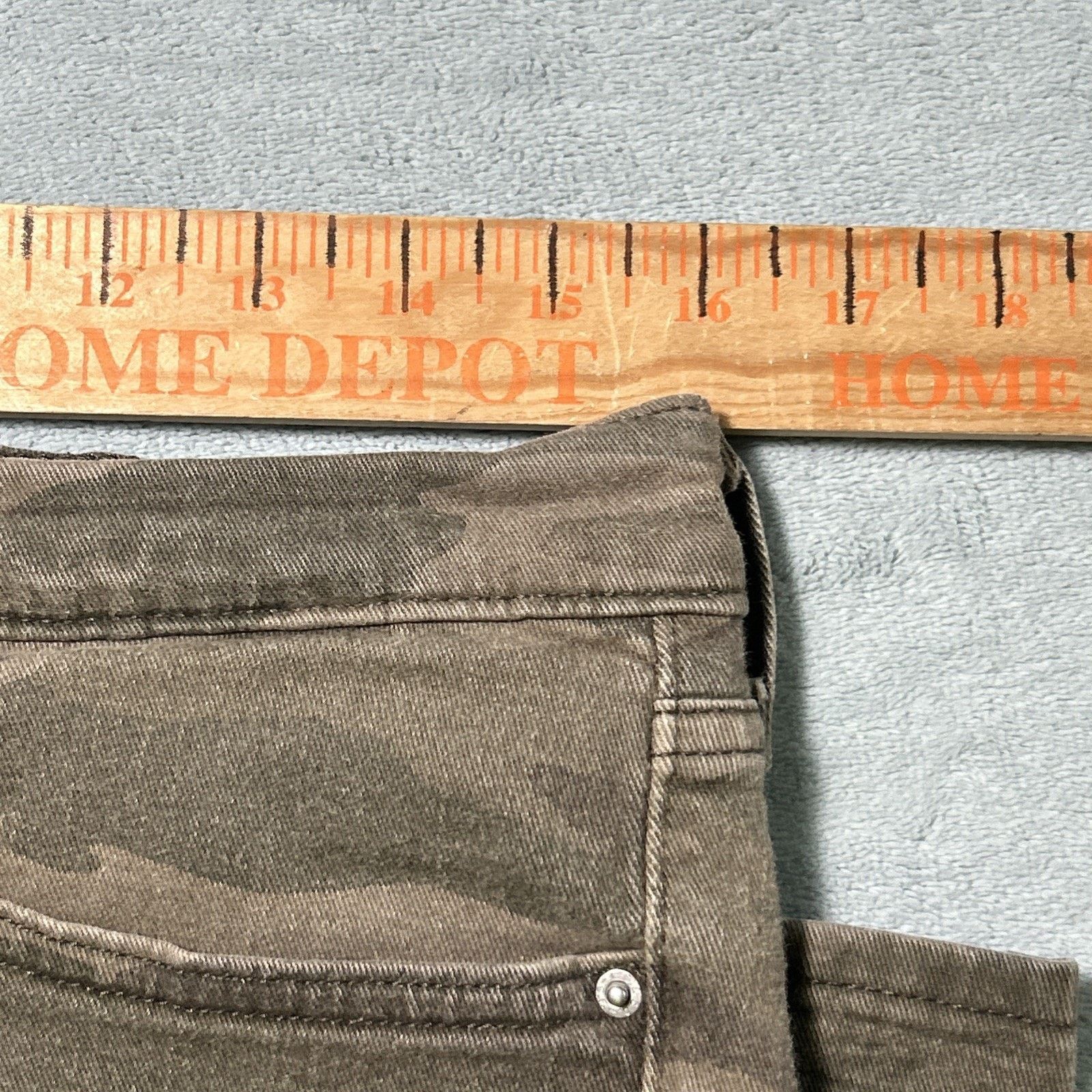Levi's Levis Slim Straight Woodland Camo Jeans Women 32x28 Skinny Size 28" / US 6 / IT 42 - 12 Thumbnail