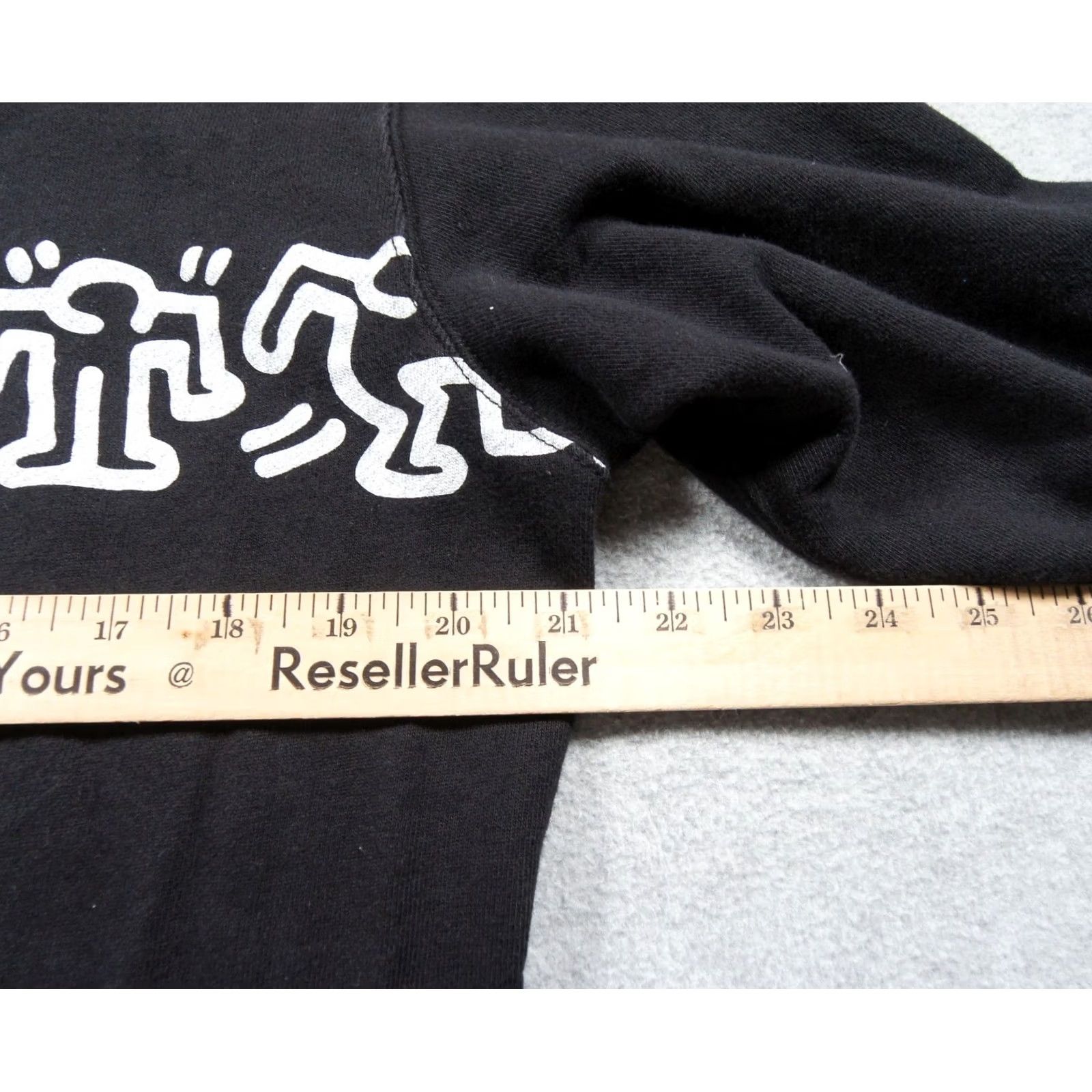Uniqlo Uniqlo Sweatshirt Mens M Black Keith Haring Graphic Art Crewneck Sweater Size US M / EU 48-50 / 2 - 7 Thumbnail