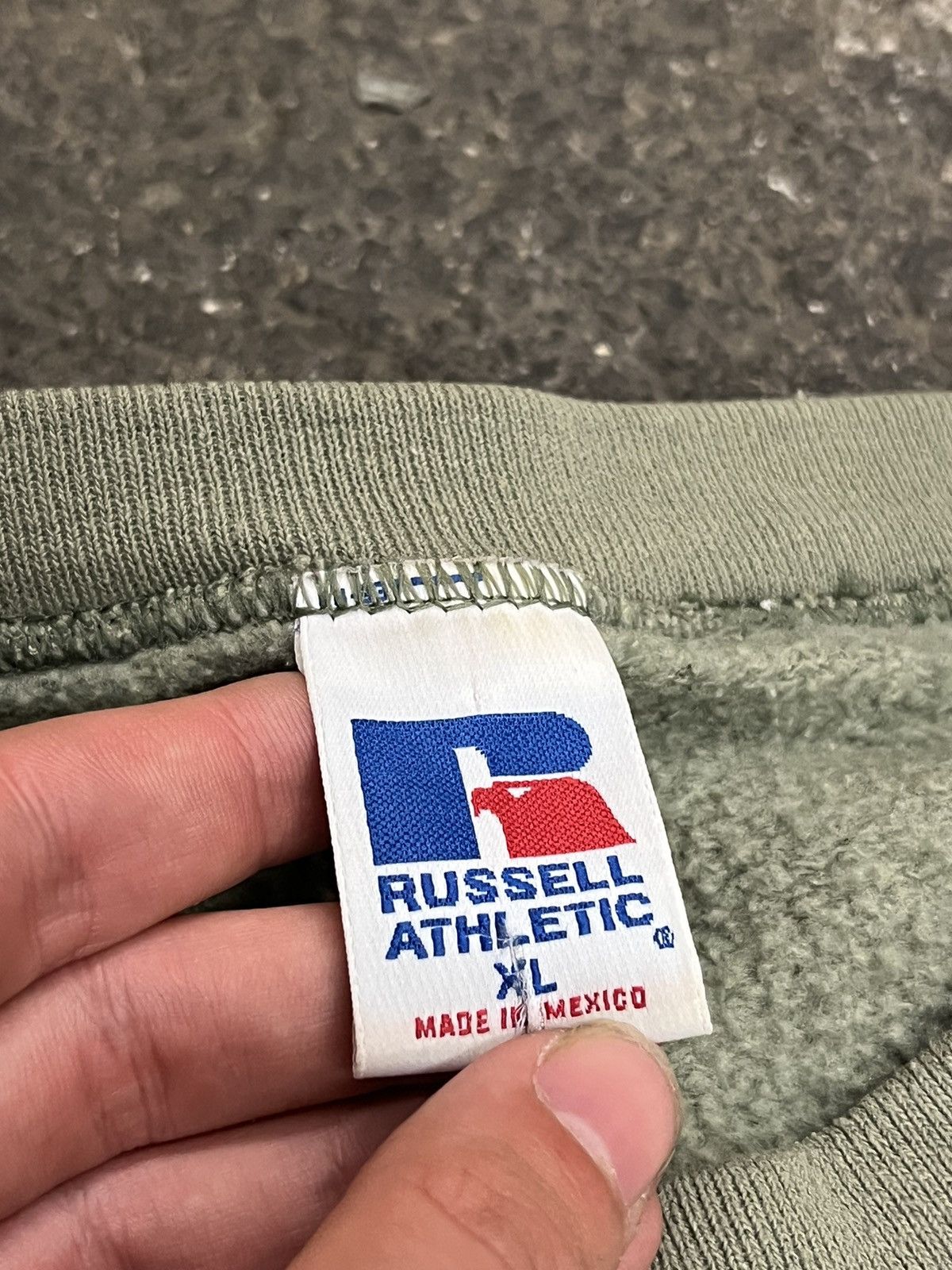 Russell Athletic × Vintage Russell athletic pistachio green earth tone boxy fit rare Size US XL / EU 56 / 4 - 6 Thumbnail