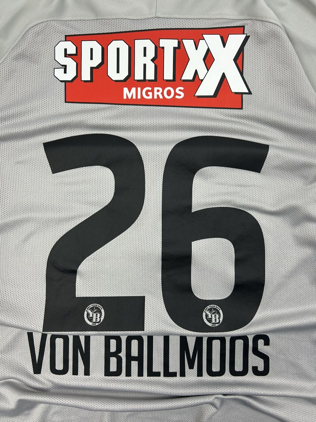 Nike BSC Young Boys 2019 Goalkeeper Jersey Shirt Von Ballmoos 26 Size US XL / EU 56 / 4 - 9 Thumbnail