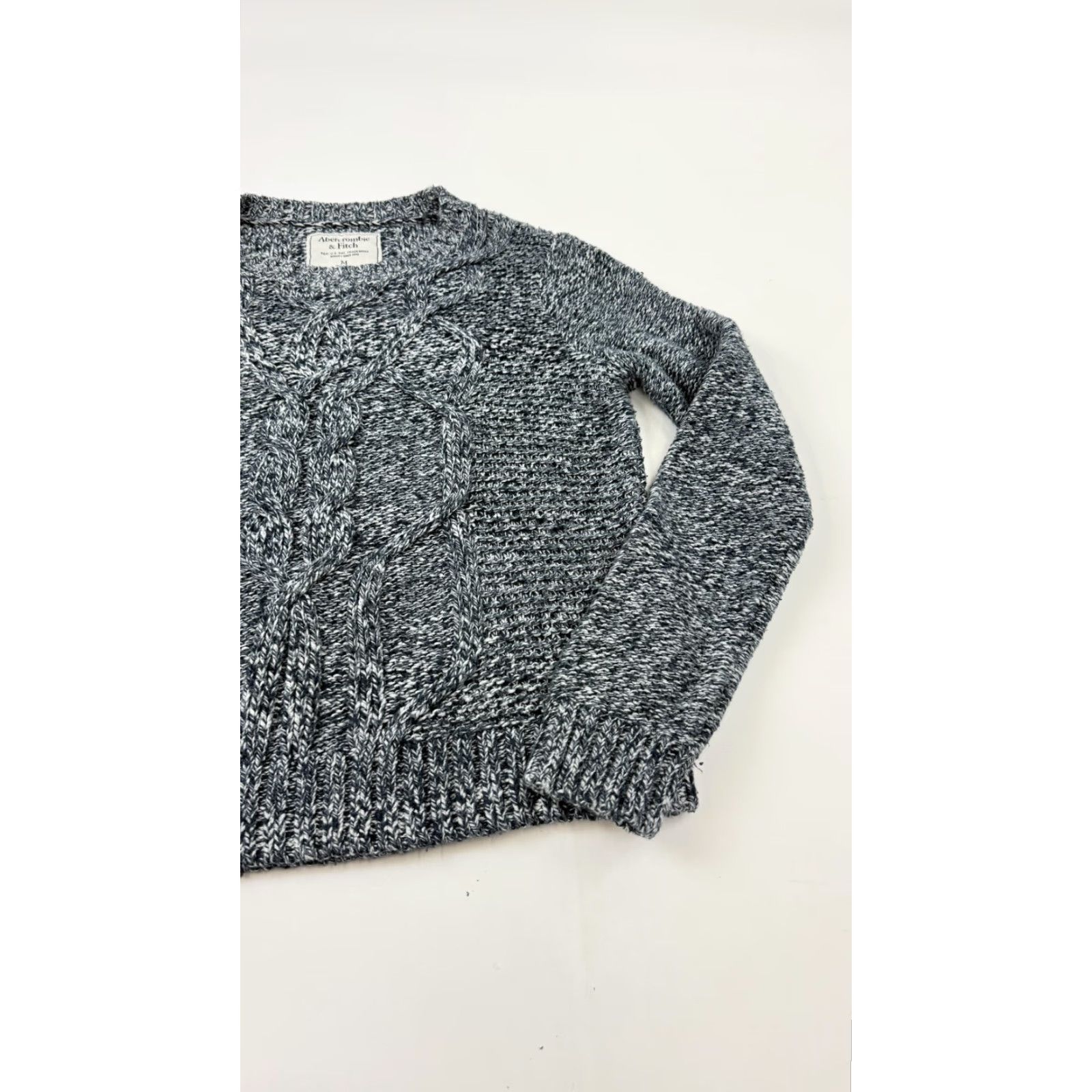 Abercrombie & Fitch Abercrombie & Fitch Sweater Womens Medium Gray Marled Cable Knit Pullover Chunky Crew Neck Knit Size M / US 6-8 / IT 42-44 - 2 Thumbnail