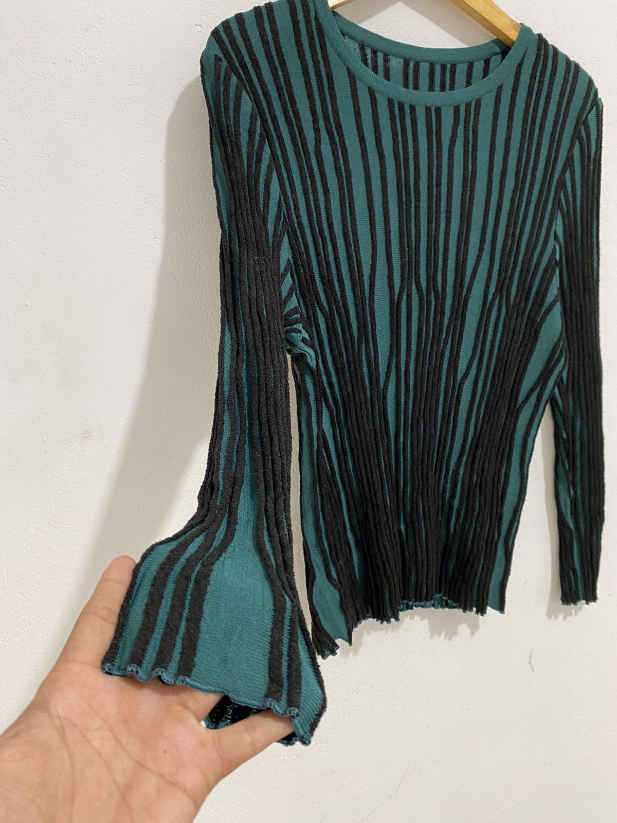 Issey Miyake Undefined 3d Pleated Knitt Longsleeve issey style Size US S / EU 44-46 / 1 - 2 Thumbnail