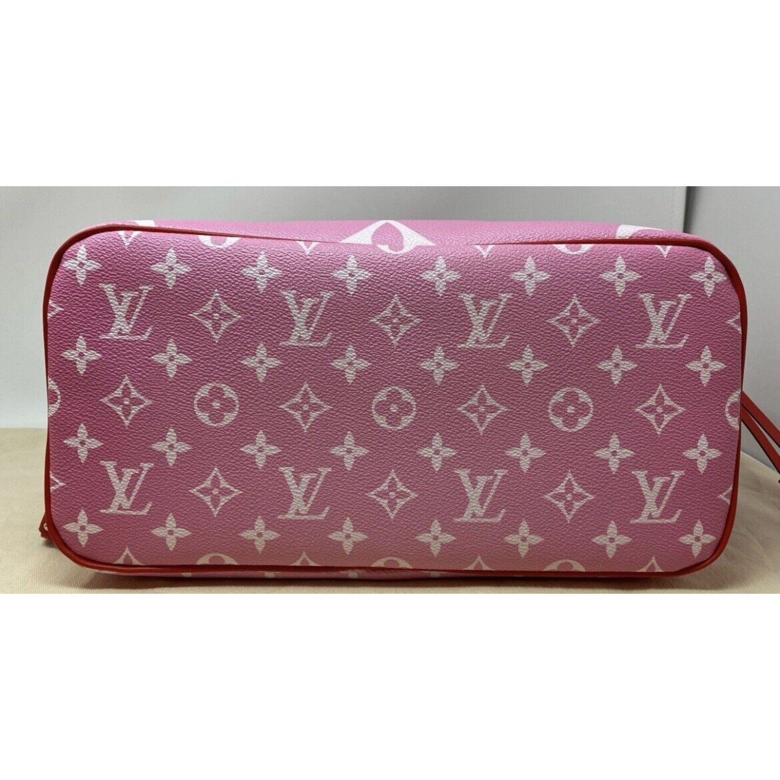 Louis Vuitton Louis Vuitton Neverfull Tote MM Pink/Red/White Canvas Size ONE SIZE - 8 Thumbnail