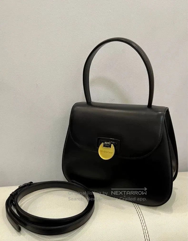 Givenchy Givenchy Vintage Black Gold Flip Lock Bag. Size ONE SIZE - 1 Thumbnail
