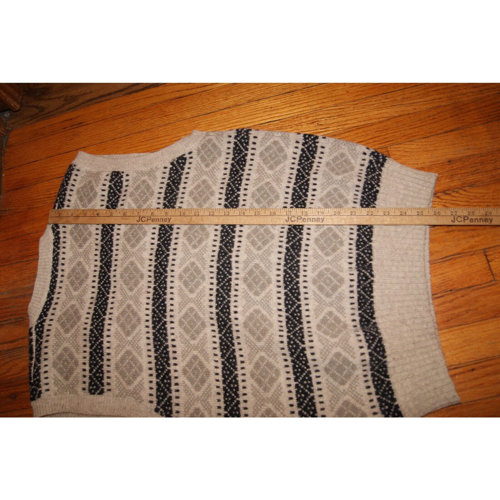 Other VTG Hunting Horn Sweater Vest Mens L V Neck Shetland Wool Size US L / EU 52-54 / 3 - 5 Thumbnail