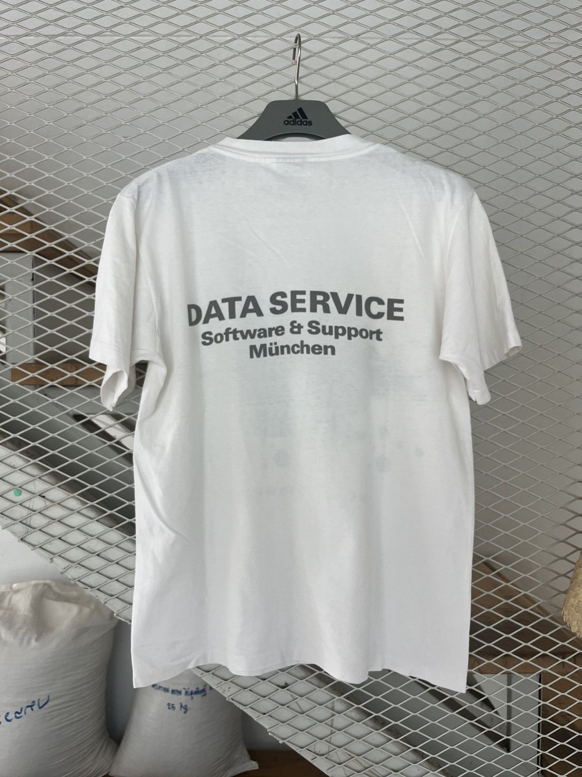 Vintage Vtg Starke Prasentationen Vom Fleck Weg Sofware 90’s Tshirt Size US L / EU 52-54 / 3 - 3 Thumbnail