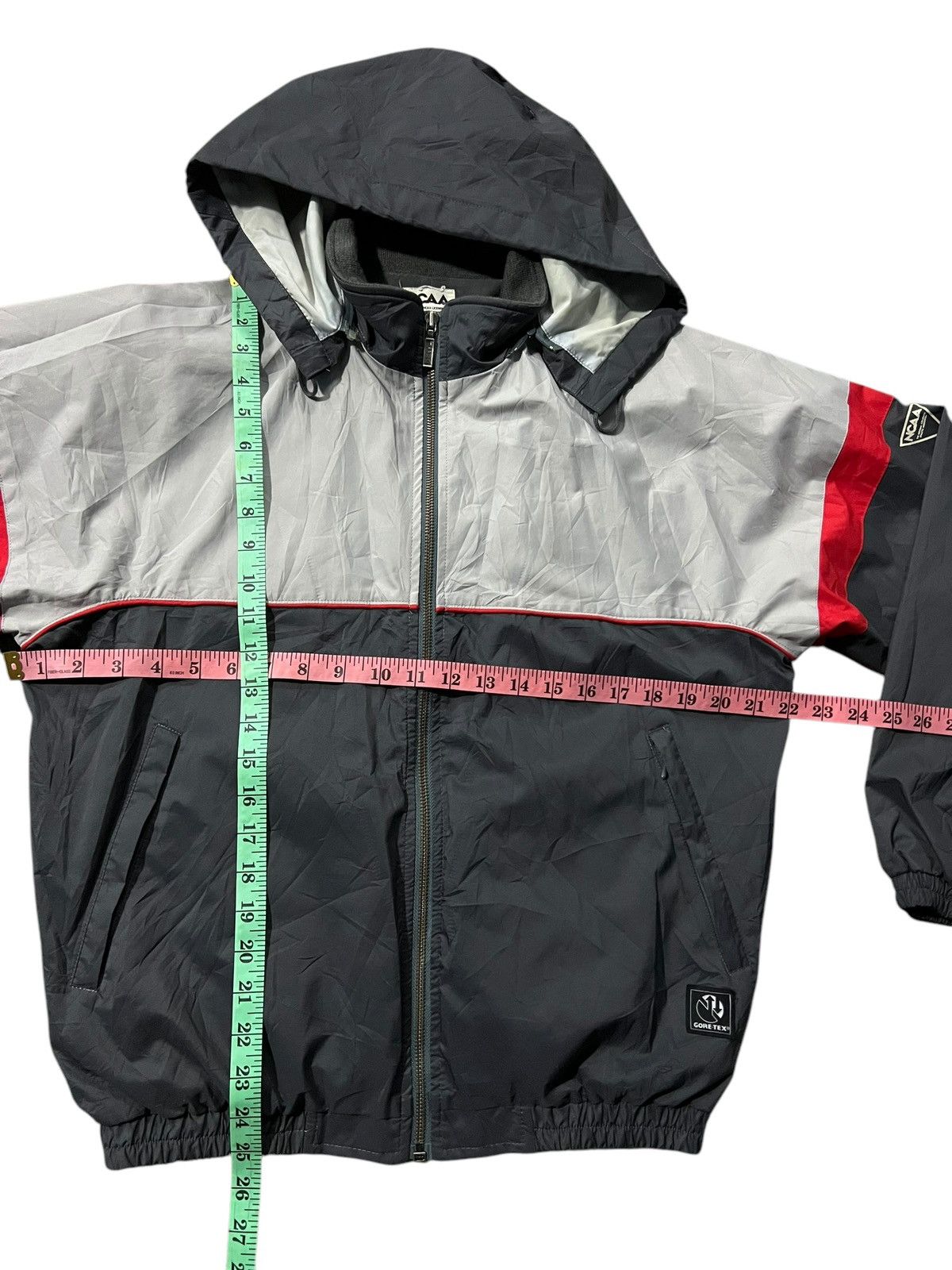 Descente × Japanese Brand × NCAA Vintage Ncaa x Goretex by descente Colour Block Jacket Size US M / EU 48-50 / 2 - 11 Thumbnail
