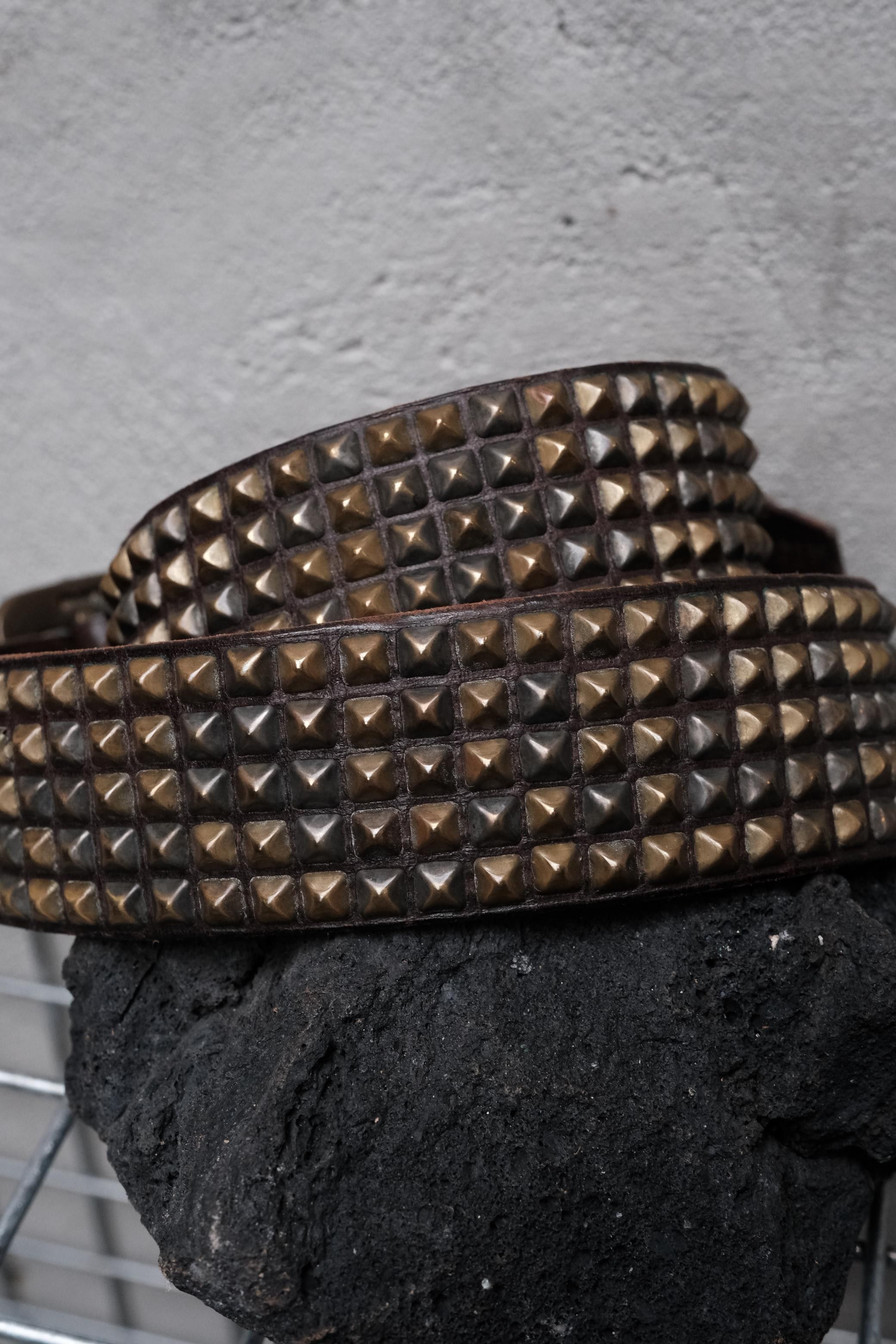 Hollywood Trading Company Hollywood Trading Company Brown 5-Row Pyramid Stud Belt Size ONE SIZE - 3 Thumbnail