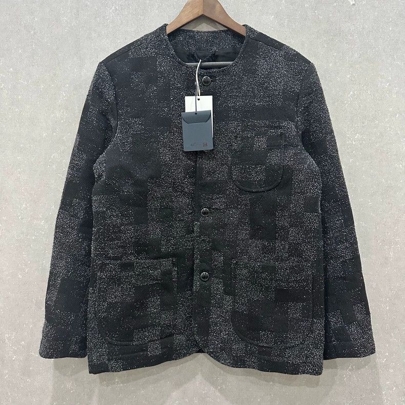 Louis Vuitton Louis Vuitton Full print round neck single breasted long sl Size US M / EU 48-50 / 2 - 1 Thumbnail
