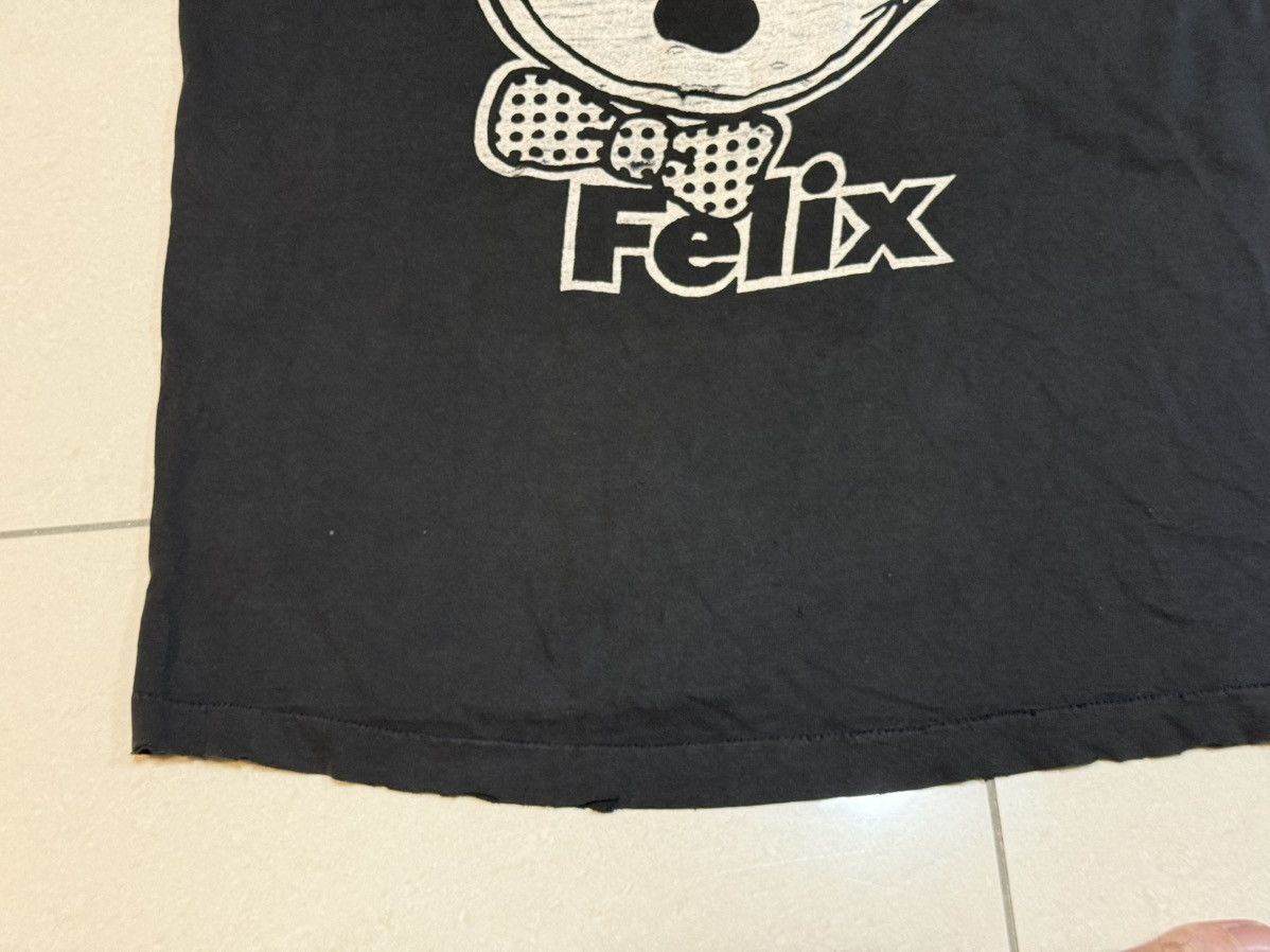 Vintage Vintage 90s Super Thrashed Felix the Cat T Shirt Size US XL / EU 56 / 4 - 15 Thumbnail