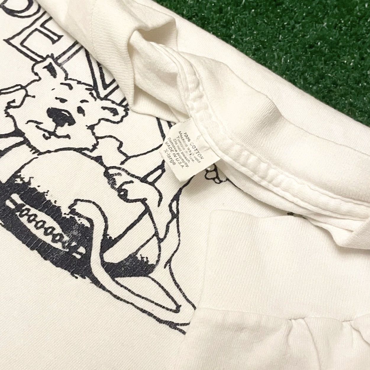 Penn VINTAGE 90s Penn State Nittany Lions Cartoon Logo Long Sleeve Shirt Mens XL White Size US XL / EU 56 / 4 - 2 Thumbnail