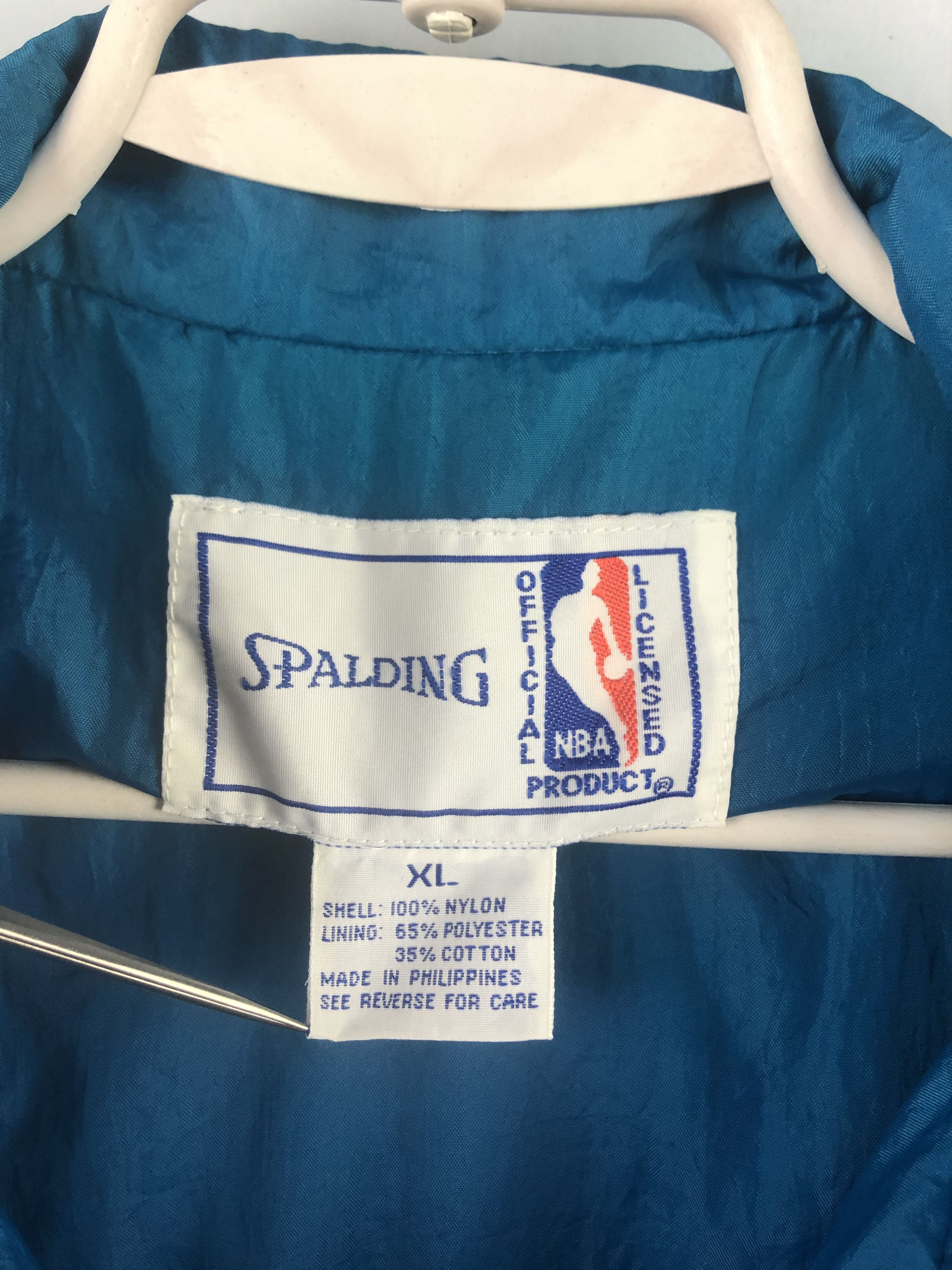 NBA Vintage 90's Charlotte Hornets NBA Spalding Jacket Blue Rare Size US XL / EU 56 / 4 - 20 Thumbnail