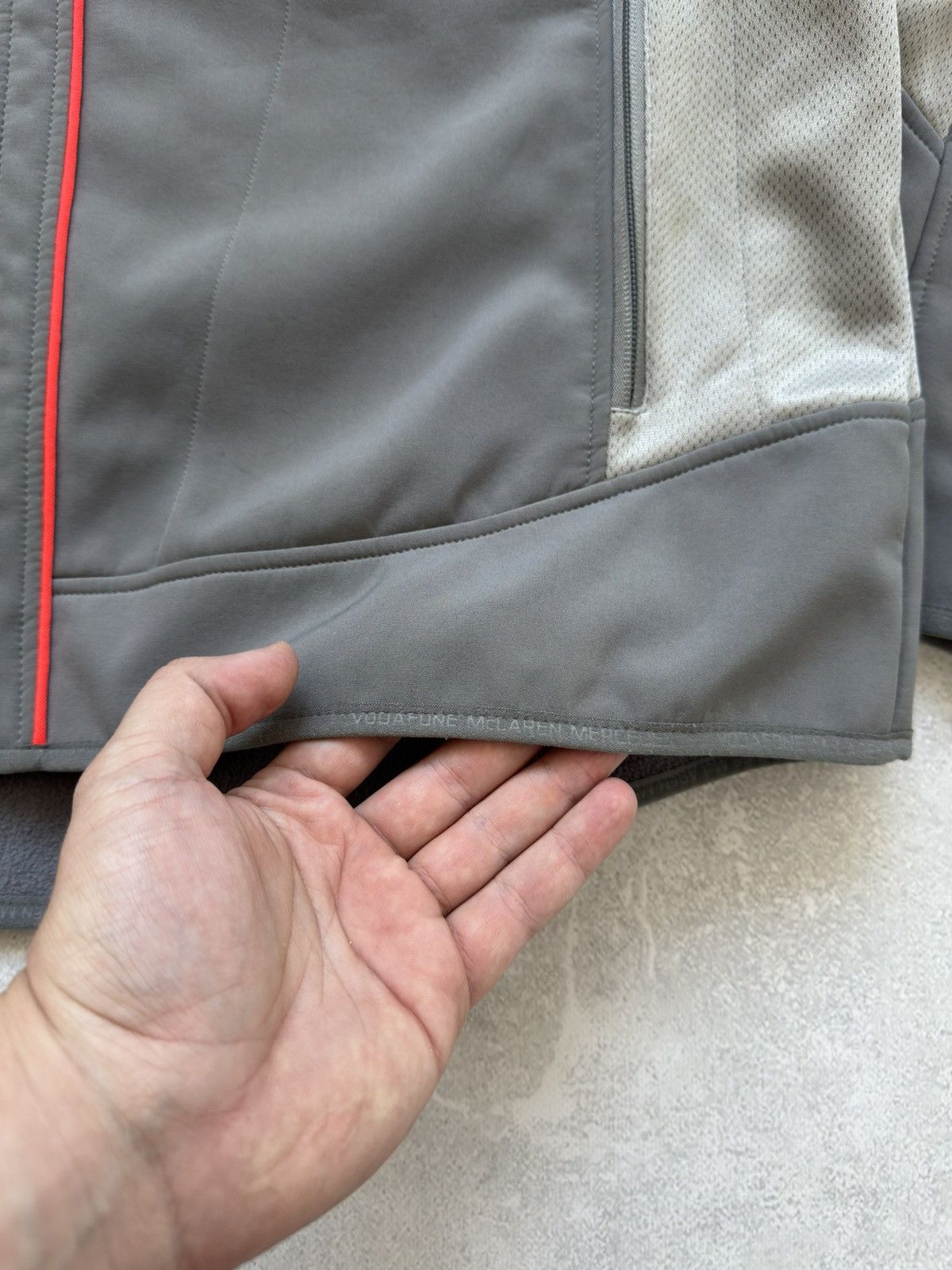 Mercedes-Benz Vodafone Mercedes Benz McLaren Soft Shell F1 Racing Jacket Size US XXL / EU 58 / 5 - 5 Thumbnail