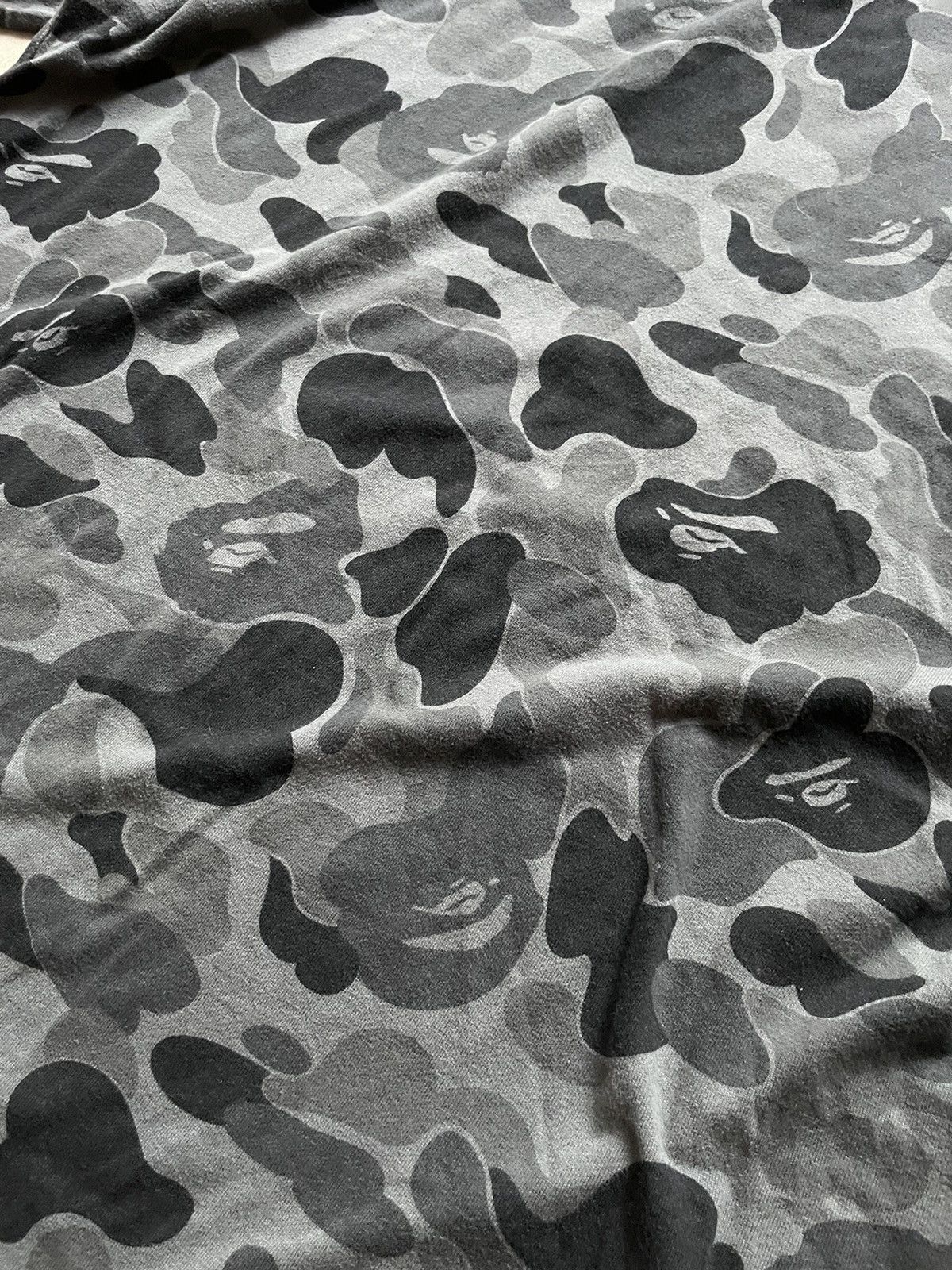 Bape A bathing ape BAPE grey camo longsleeve size L , bape Shark Size US XL / EU 56 / 4 - 4 Thumbnail