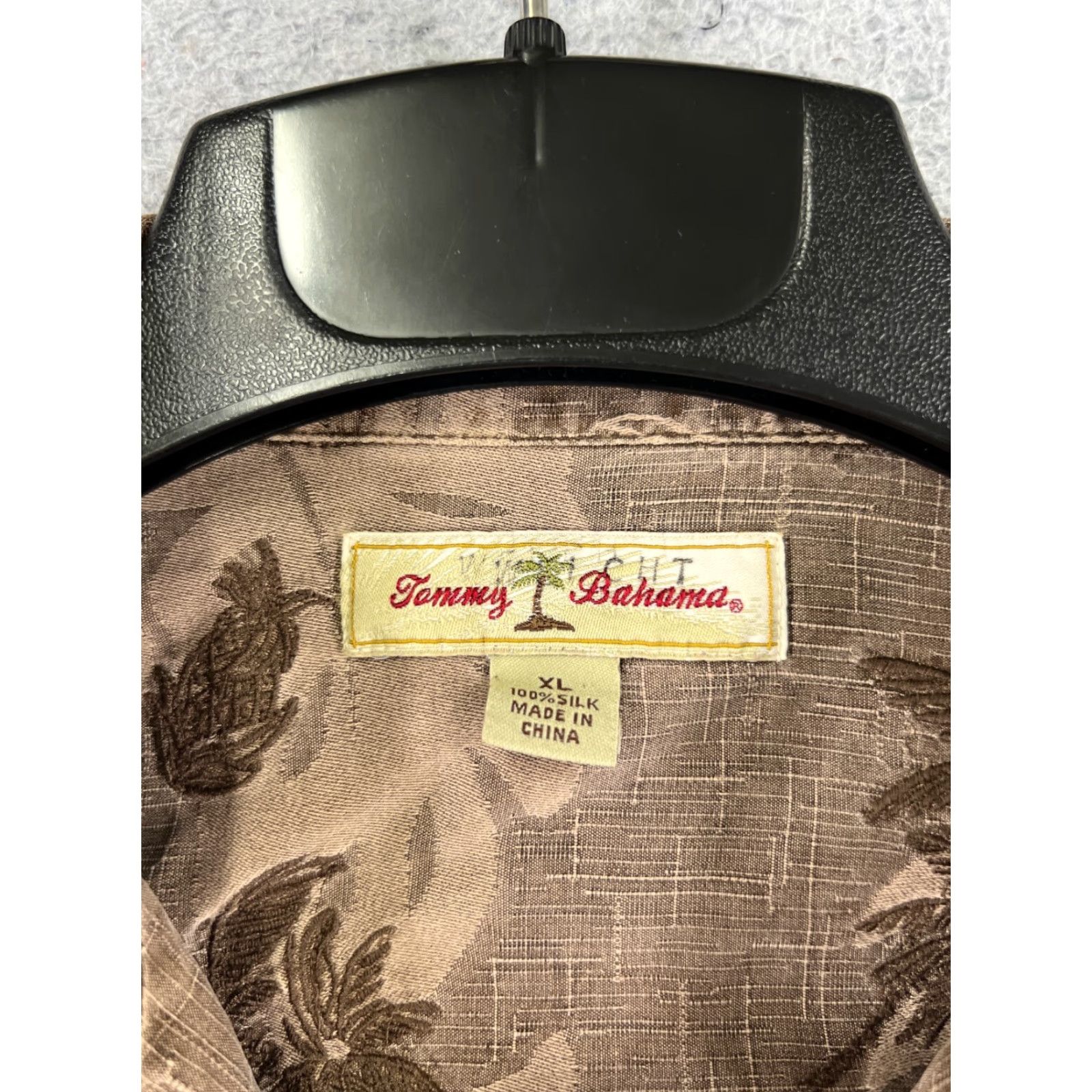 Tommy Bahama Tommy Bahama Shirt Mens XL Black 100% Silk Floral Hawaiian Vacation Beach Size US XL / EU 56 / 4 - 6 Thumbnail