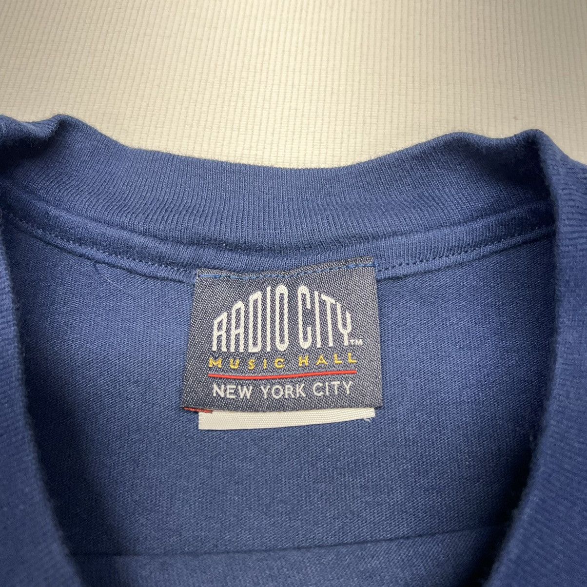 Vintage VTG Radio City Music Hall Tee Shirt Blue New York Logo Y2K Size US XL / EU 56 / 4 - 4 Thumbnail
