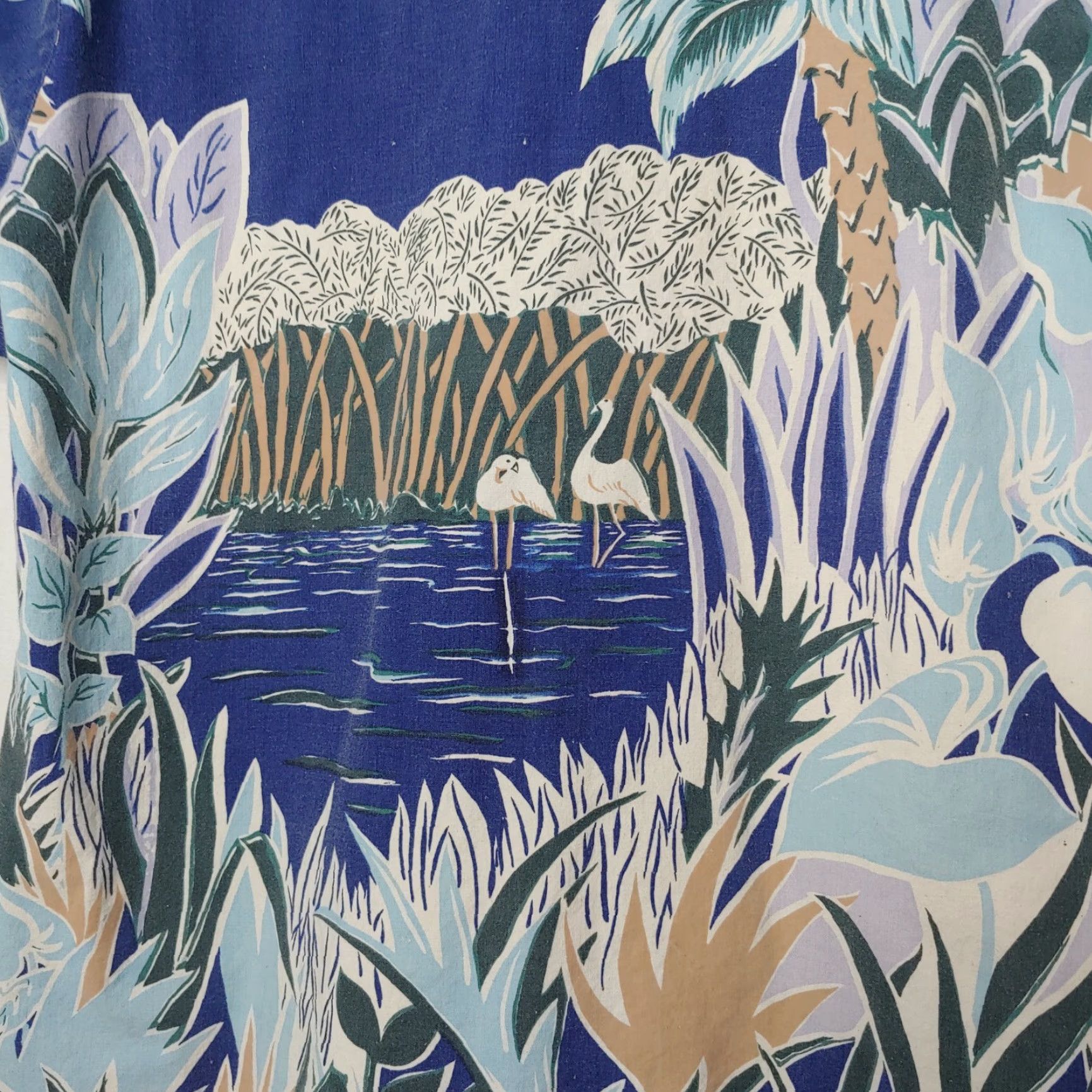 Paradise VINTAGE Paradise Blue Lagoon Shirt Men Large Cotton Tropical Crane Button-Up Short Sleeve Blue 39" Chest 28" Length Mens Size US L / EU 52-54 / 3 - 5 Thumbnail
