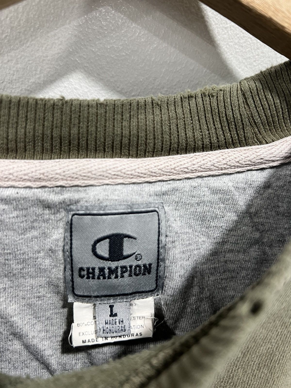 Vintage Vintage Olive Green Champion sweater Size US L / EU 52-54 / 3 - 4 Thumbnail