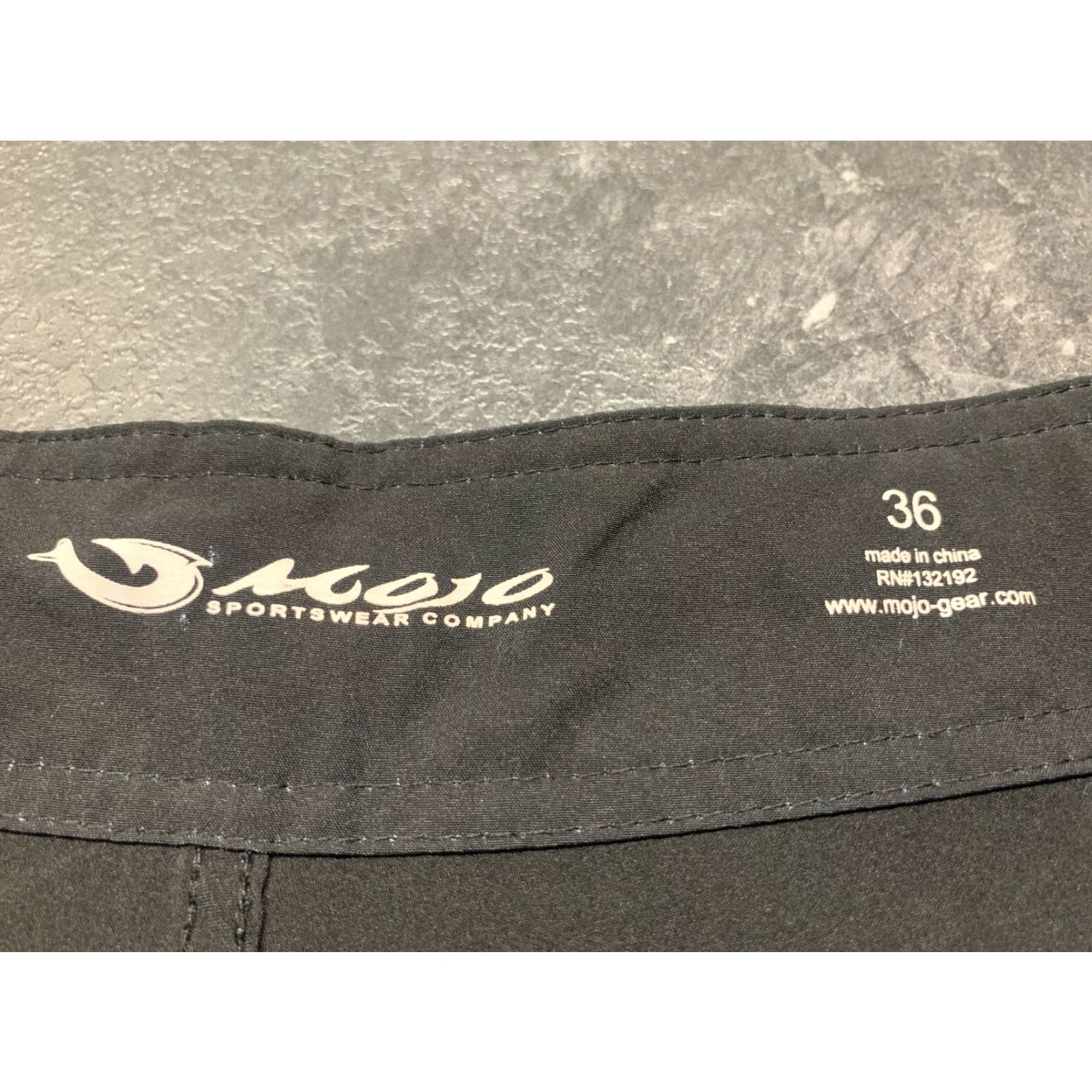Vintage Mojo Swim Shorts 36 Black Solid Men’s Surfing Beach Vacation Board Shorts Size US 36 / EU 52 - 4 Thumbnail