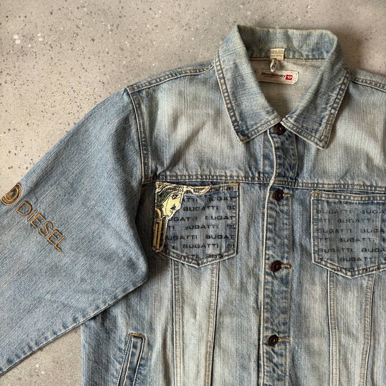 Diesel 🕷DIESEL VINTAGE BLUE WASHED DENIM PRINTED TRUCKER JACKET Size US XL / EU 56 / 4 - 5 Thumbnail