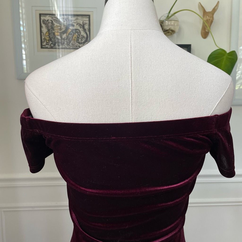 Other Windsor Lustrous Velvet Dress Deep Red Off Shoulder M Size M / US 6-8 / IT 42-44 - 6 Thumbnail