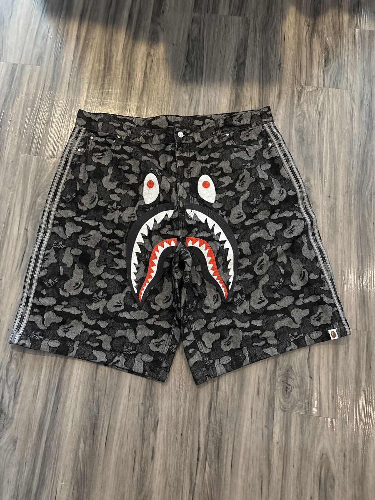 Adidas × Bape Adidas X Bape Camo Jacquard Shark Denim Shorts XXL GREY/ BLK Size US 40 / EU 56 - 3 Thumbnail
