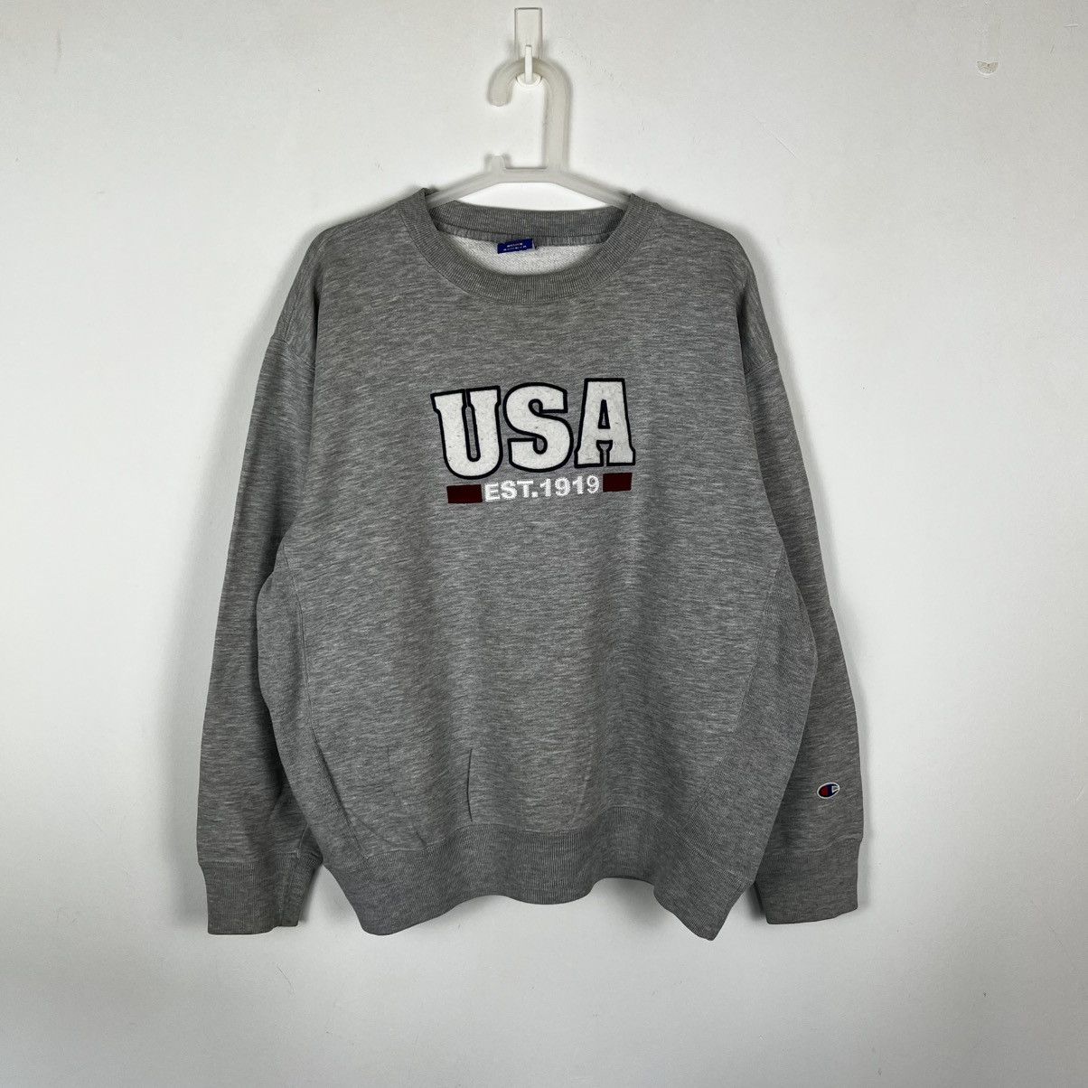 Vintage Champion Usa SpellOut Embroidery Sweatshirt