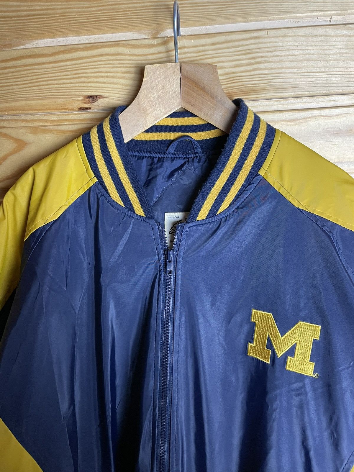 Vintage Vintage Michigan Wolverines Bomber Jacket Size XL Size US XL / EU 56 / 4 - 3 Thumbnail