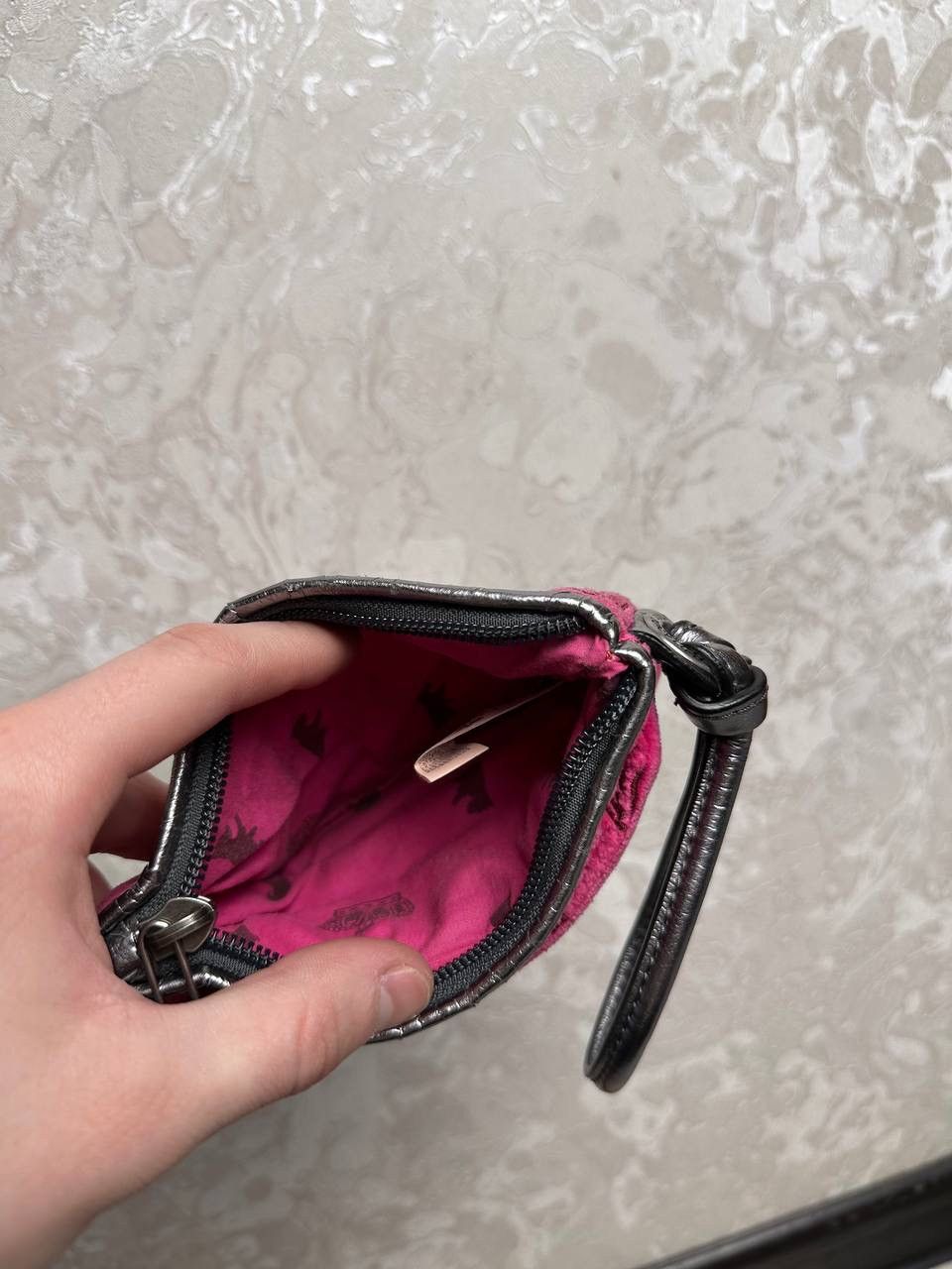Juicy Couture Juicy Couture Vintage Velour Y2K Wallet Rare Barbie Style Size ONE SIZE - 12 Thumbnail