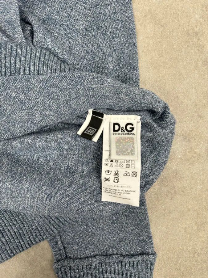 Dolce & Gabbana 2000s Dolce & Gabbana V Neck Irregular Grey Sweater Size US M / EU 48-50 / 2 - 6 Thumbnail