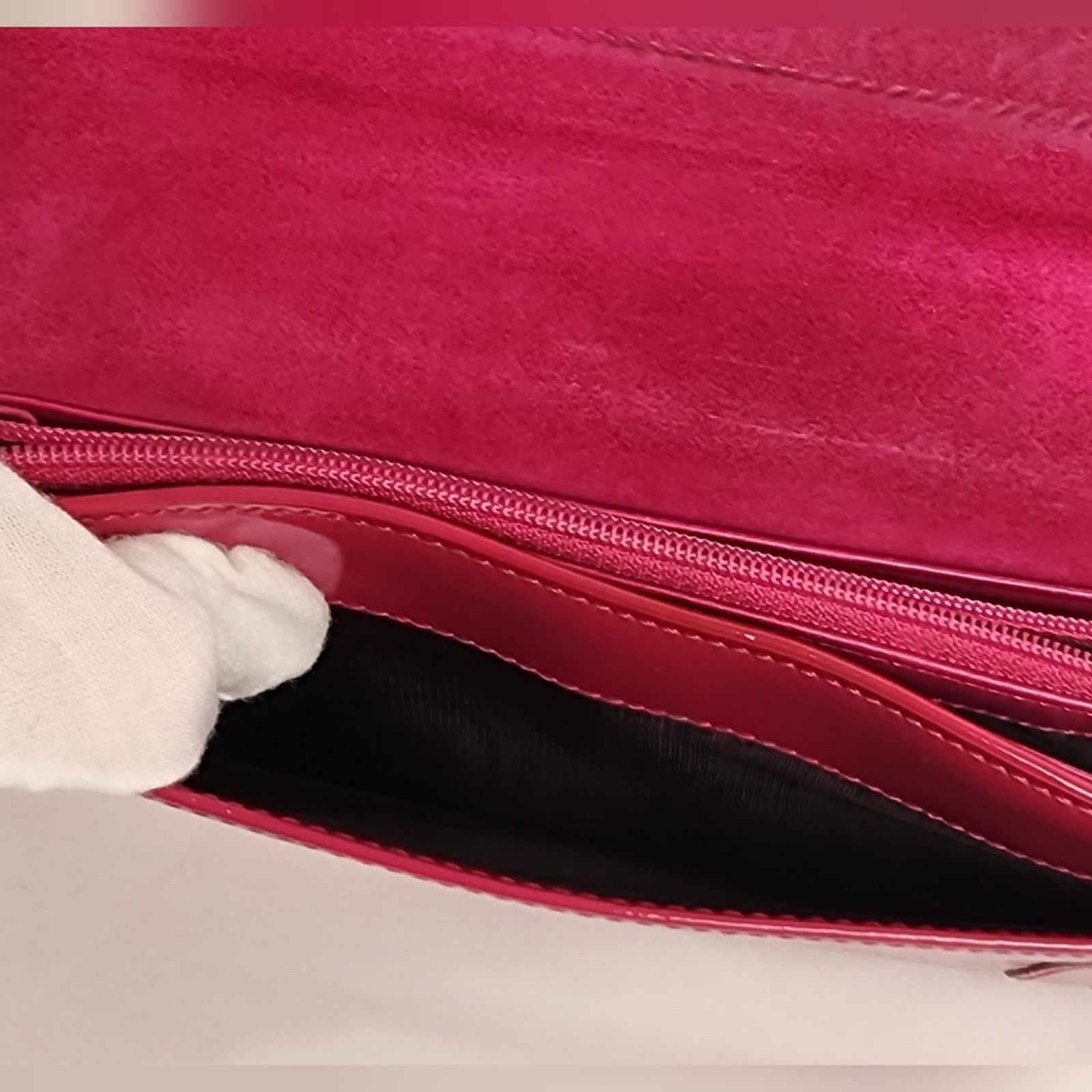 Gucci Gucci Fuscia Patent Microguccissima Long Wallet Hot Pink Size ONE SIZE - 14 Thumbnail