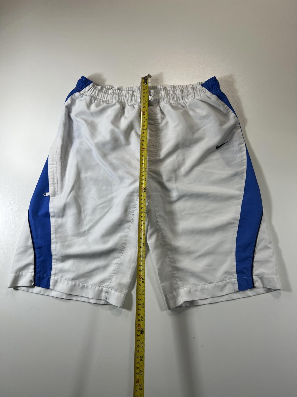 Nike Vintage Nike Men's White and Blue Athletic Shorts Size S Size US 30 / EU 46 - 7 Thumbnail