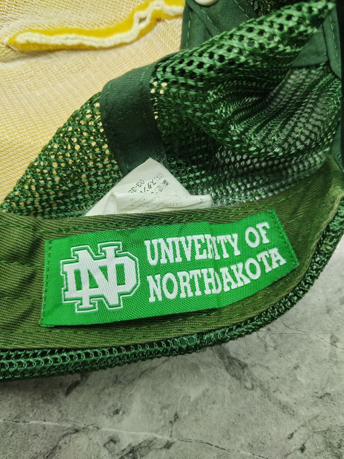 Japanese Brand Vintage University Of North Dakota Distressed Style Cap Size ONE SIZE - 5 Thumbnail