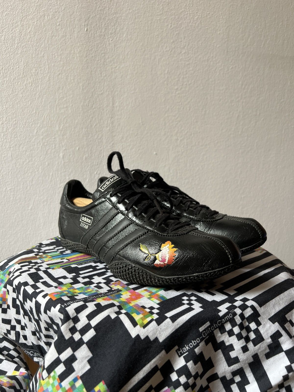 Adidas Rare Black Leather Adidas Titan Y2K City Series Puma Cat Size US 9 / EU 42 - 3 Thumbnail